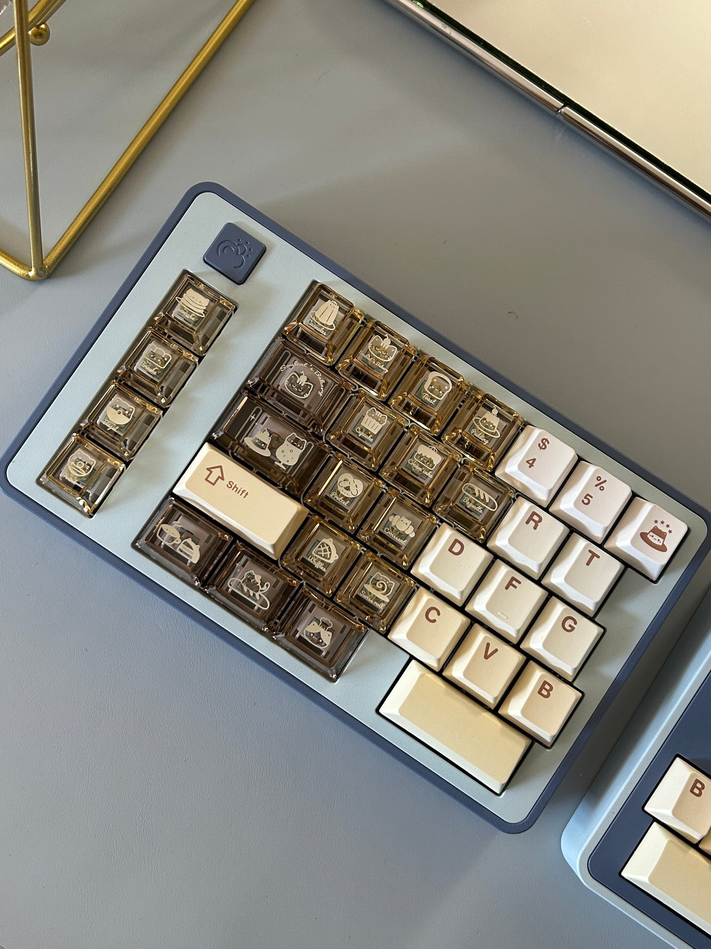 Preorder Prebuilt Aluminum Customized Mechanical Keyboard BLOCKboy split65 dark and light Blue set