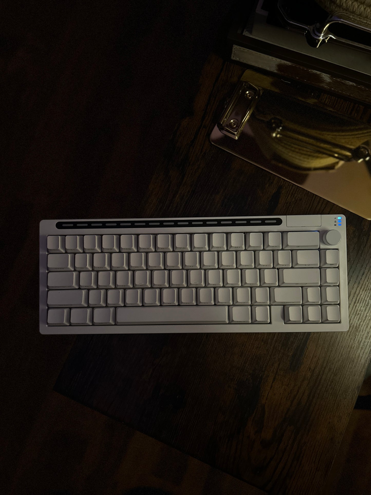 Unboxing Sample For Sale ONLY 1 Instock RECCAZR R66 Wireless Top Gaming Keyboard