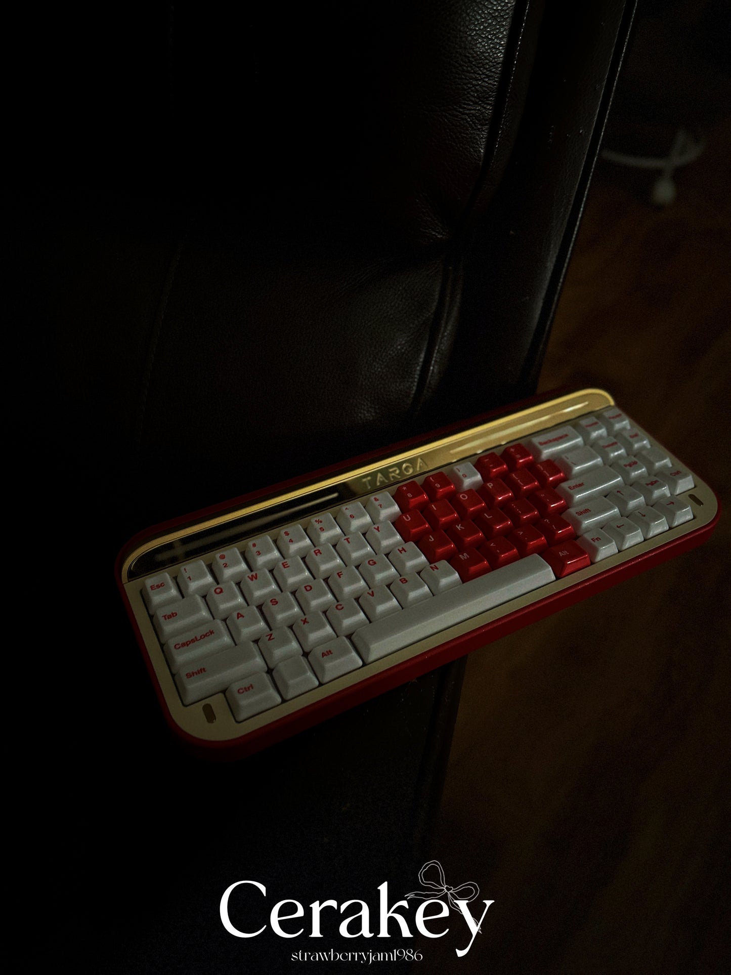 ONLY 1 INSTOCK Prebuilt Aluminum Customized Mechanical Keyboard Red Targa65 Cerakey Valentine Heart Set