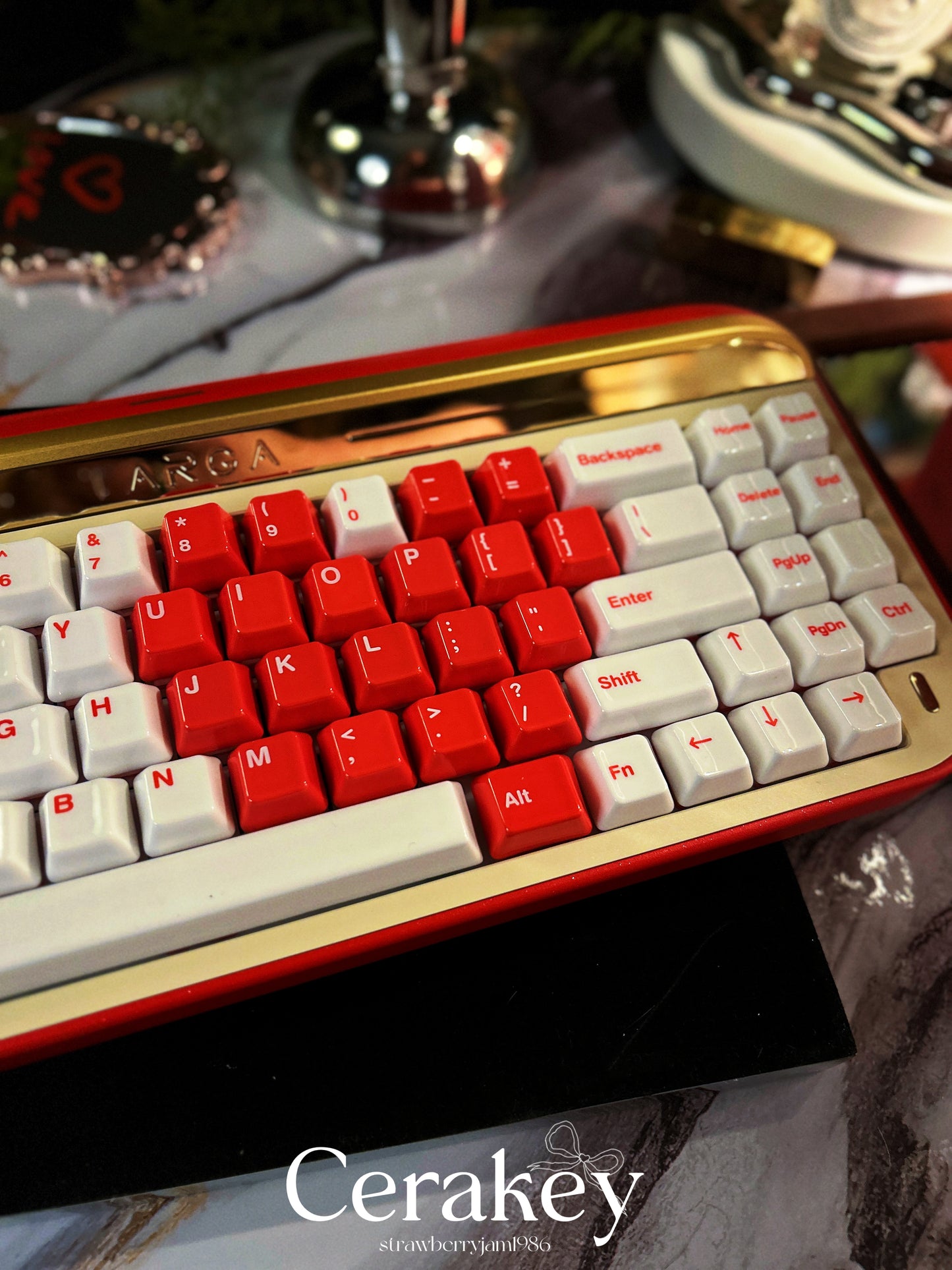 ONLY 1 INSTOCK Prebuilt Aluminum Customized Mechanical Keyboard Red Targa65 Cerakey Valentine Heart Set