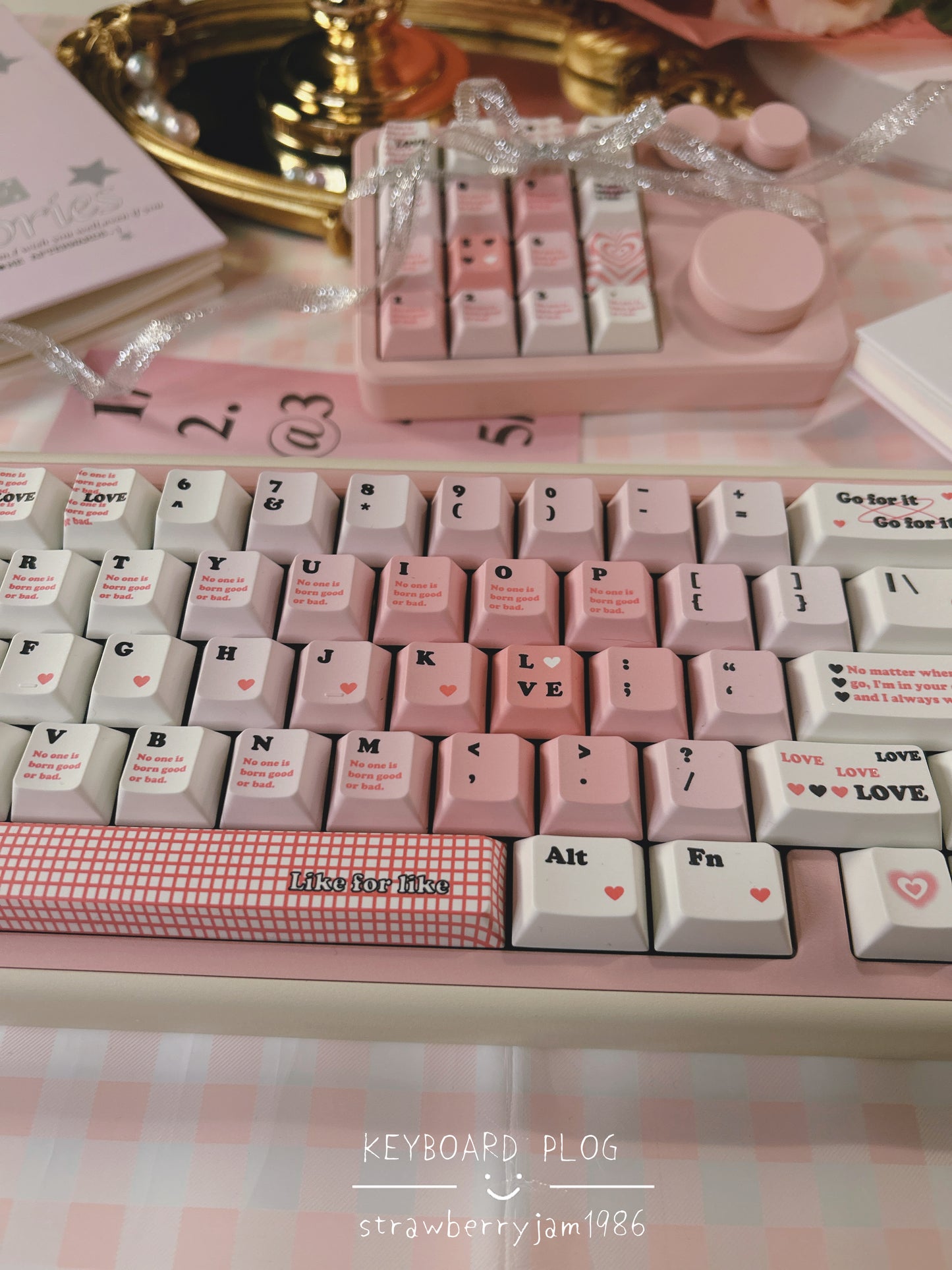 ONLY 1 INSTOCK Prebuilt Aluminum Customized Mechanical Keyboard ROSE65 Creamy Pink(not including the number pad)