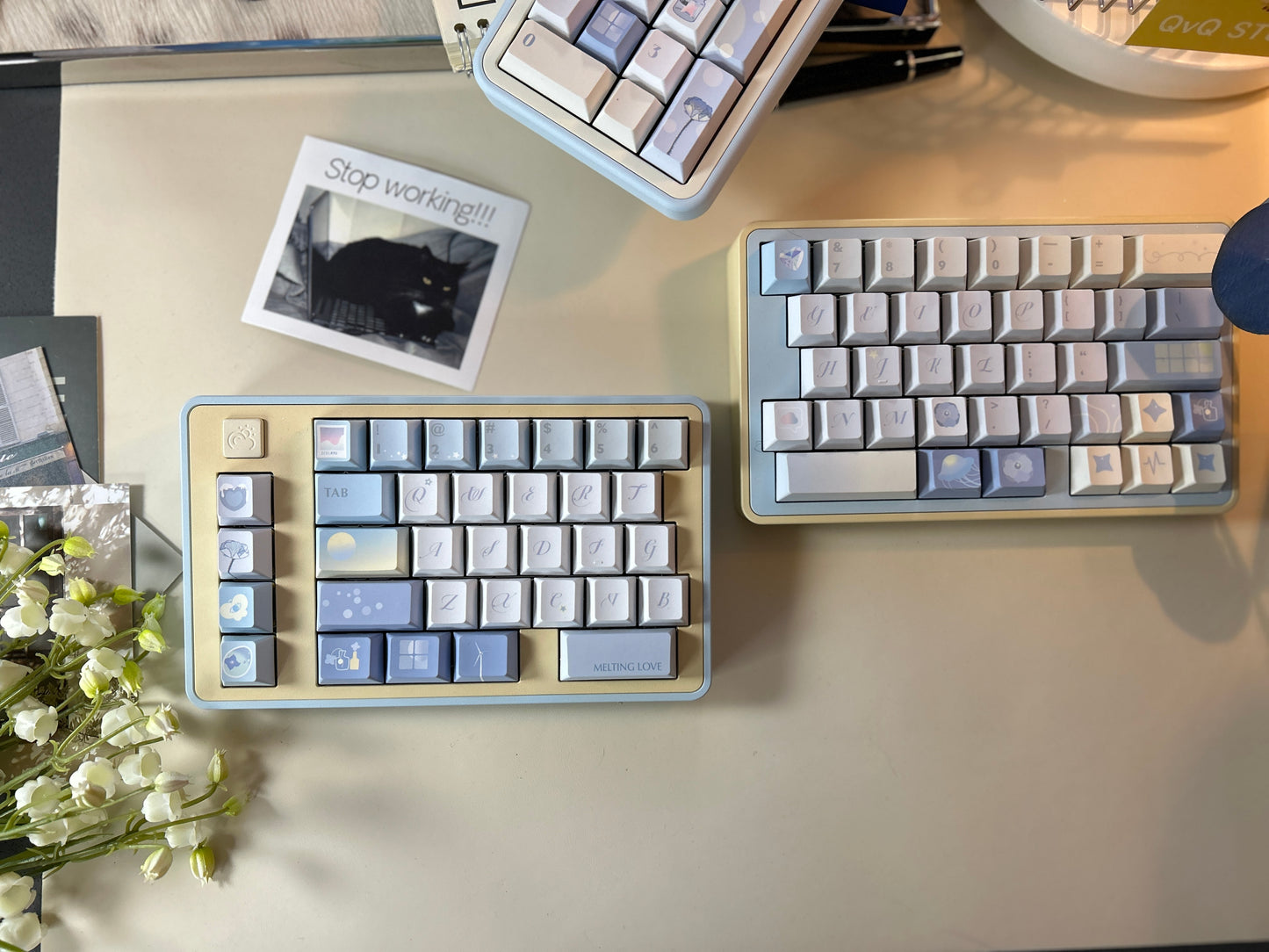 #0173 52Hz Pale Yellow Blue Keycap Cherry Profile