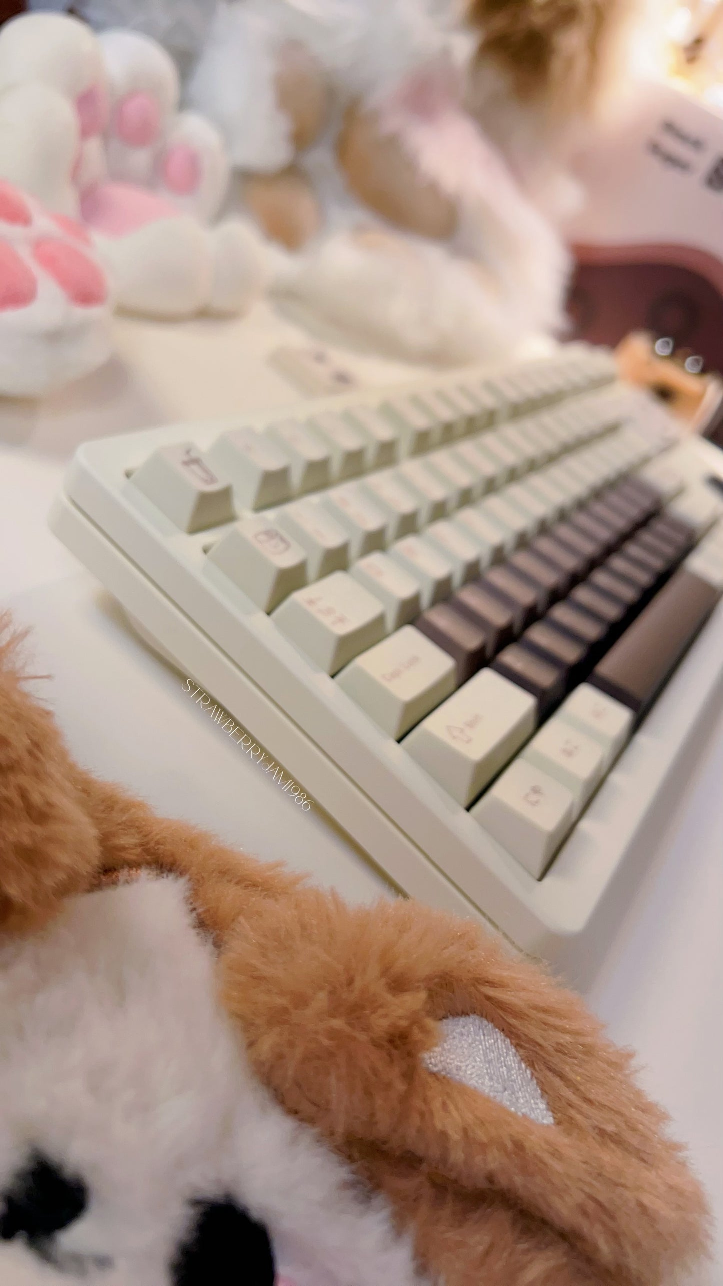 「only 1 Instock」Prebuilt Dino80 Cream White Aluminum Customized Mechanical Keyboard