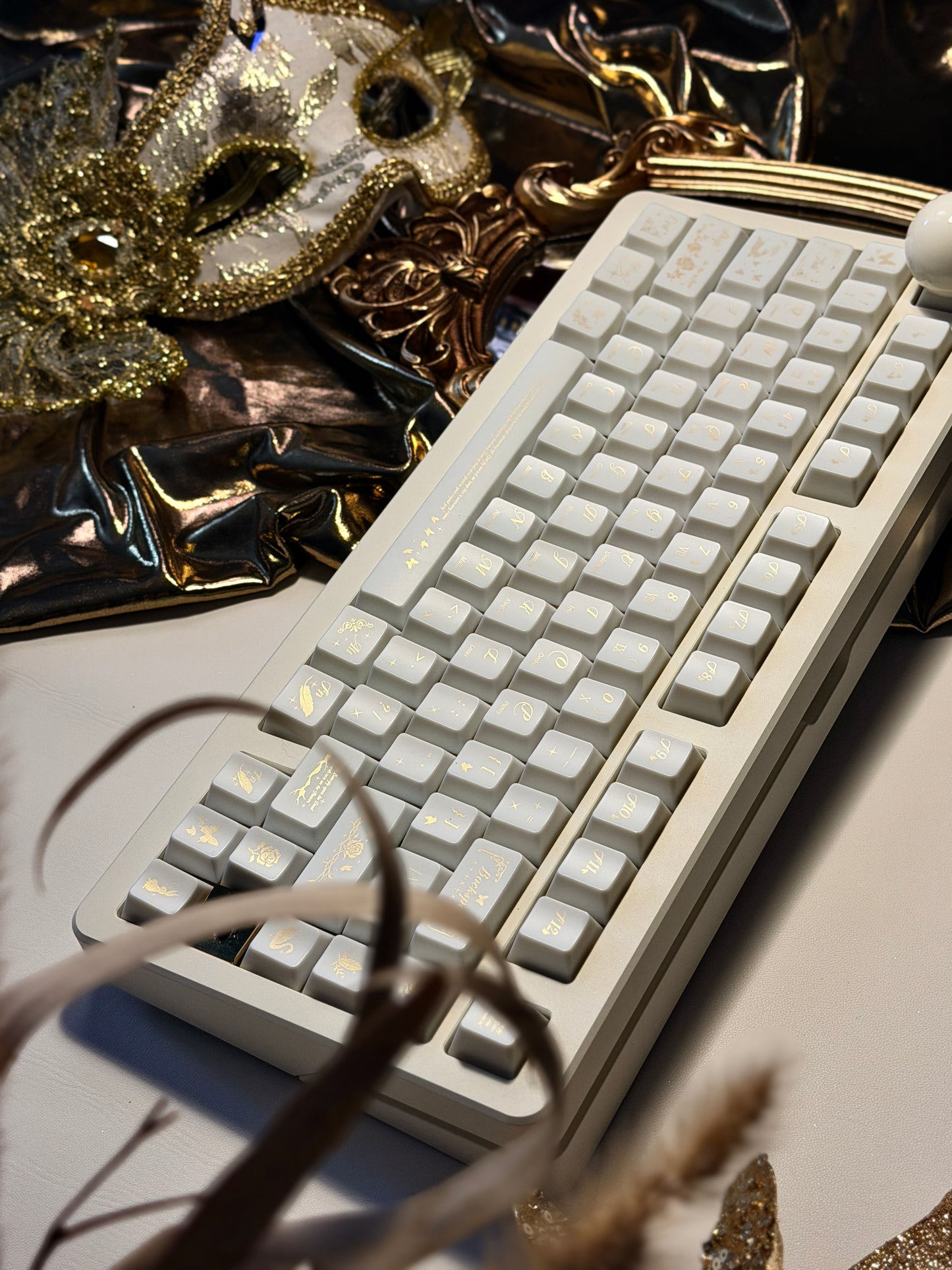 ONLY 1 instock Prebuilt Cream Buff75R2 Aluminum Customized Mechanical Keyboard