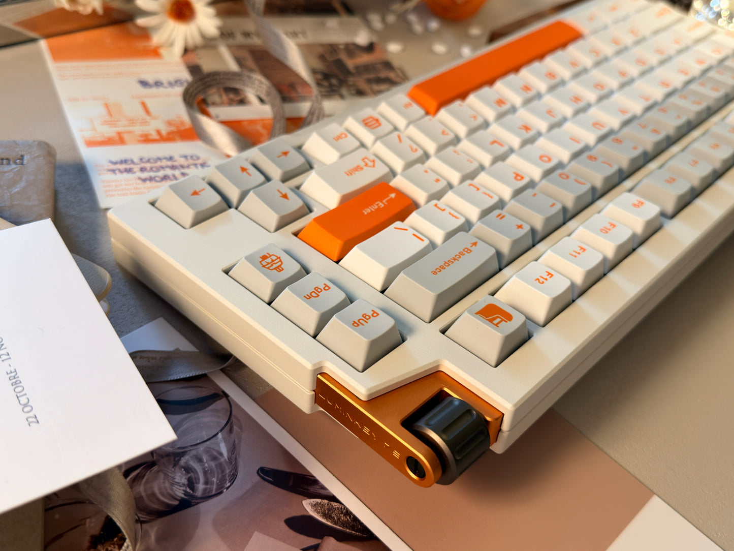 Unboxing Sample For Sales ONLY 1 Instock LUMINKEY75 V2 Tri-Mode Custom Mechanical Keyboard Warm Orange-White