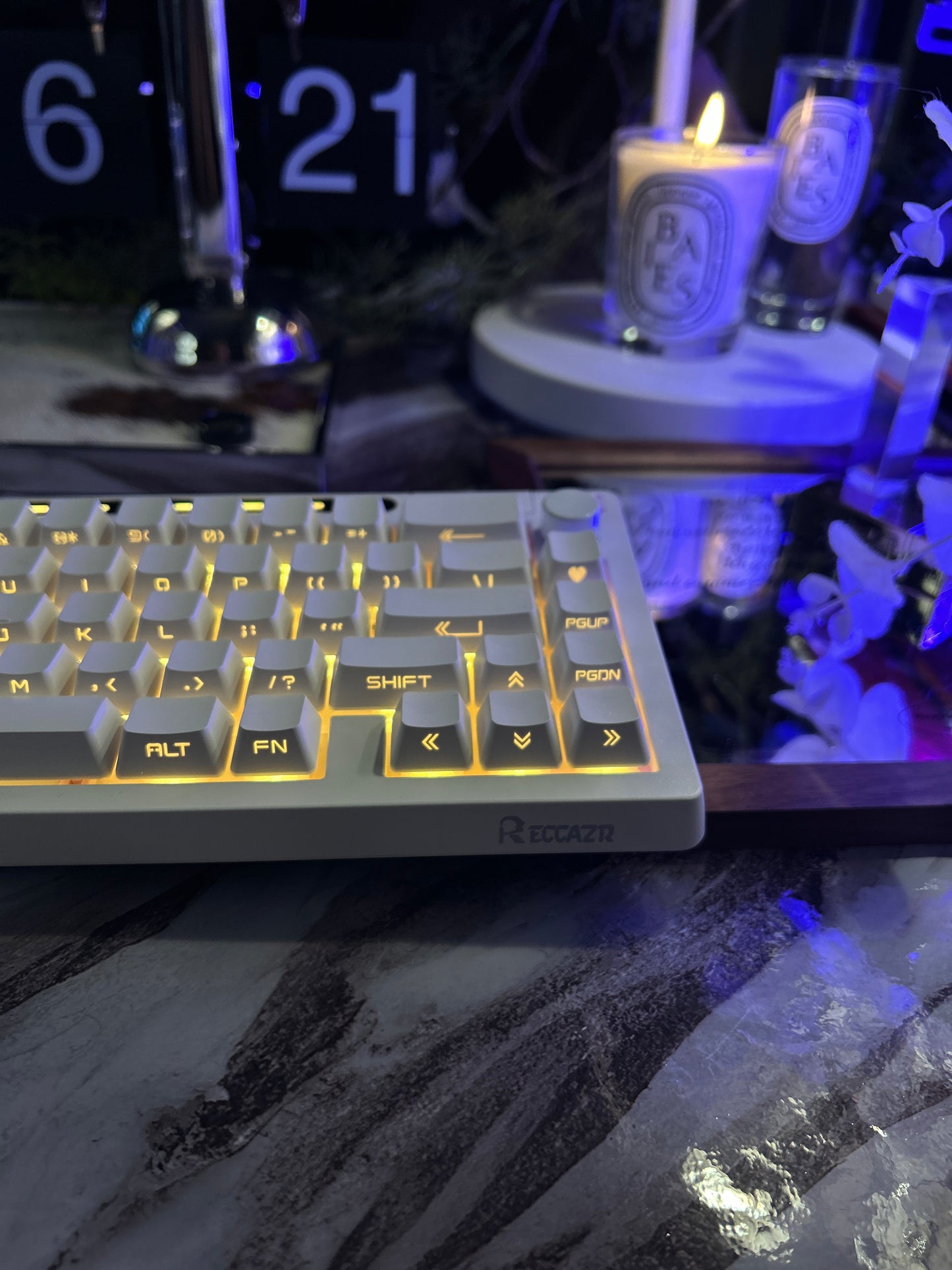 Unboxing Sample For Sale ONLY 1 Instock RECCAZR R66 Wireless Top Gaming Keyboard
