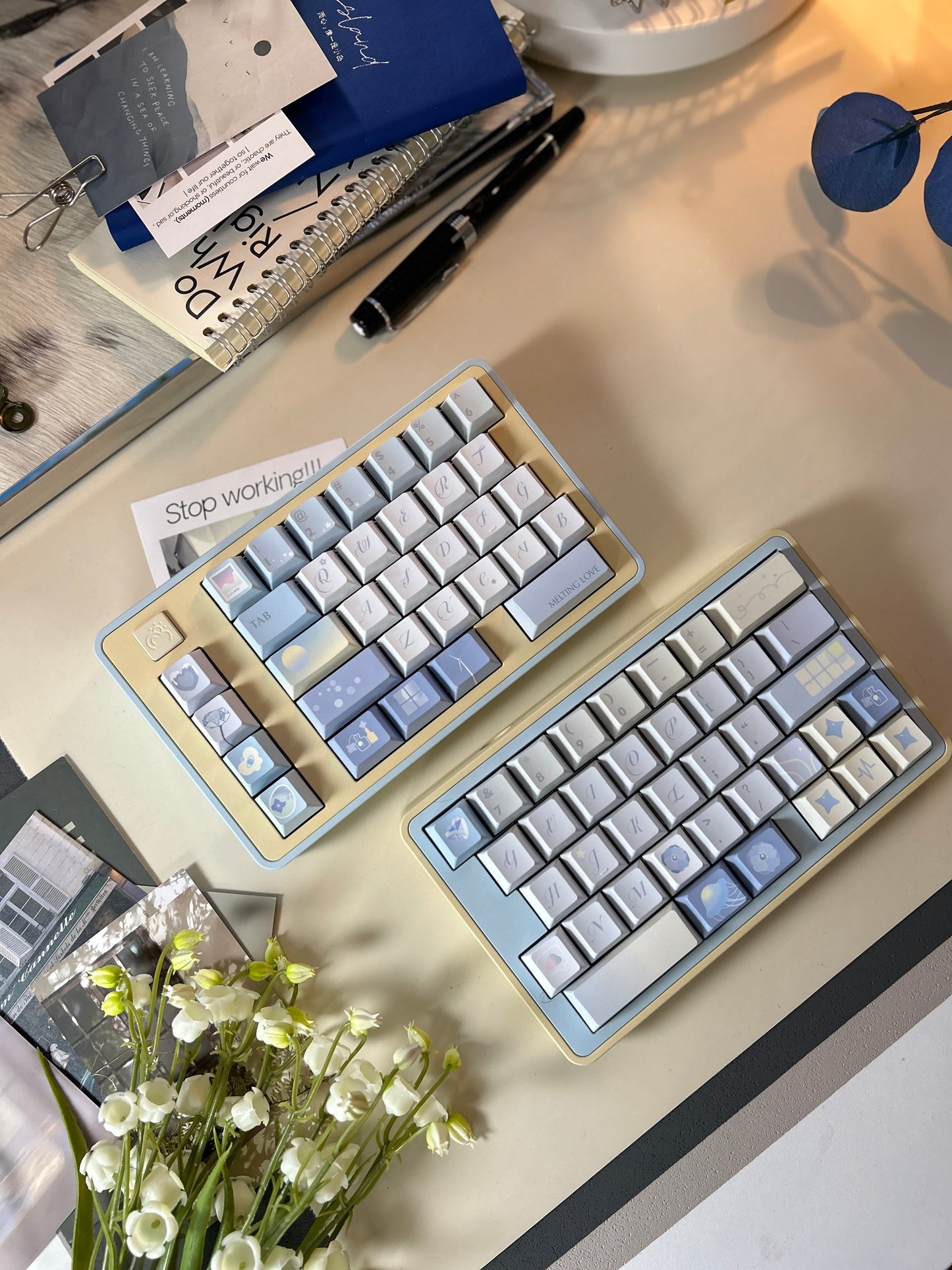 #0173 52Hz Pale Yellow Blue Keycap Cherry Profile