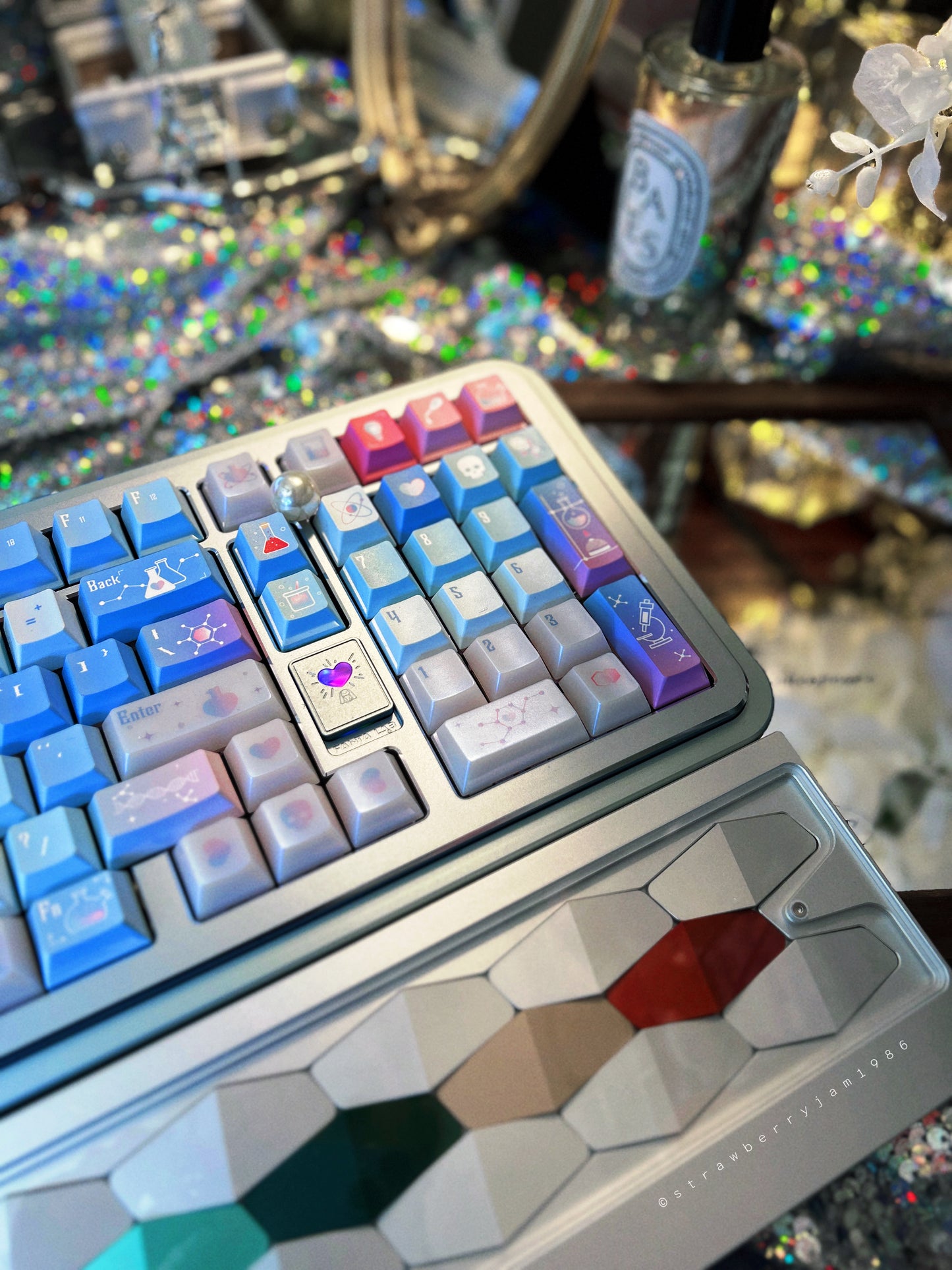 Preorder Prebuilt Aluminum Customized Mechanical Keyboard Rich98 Silver Blue Set With Heartbeat Lab keycap set(not including the Wristrest)