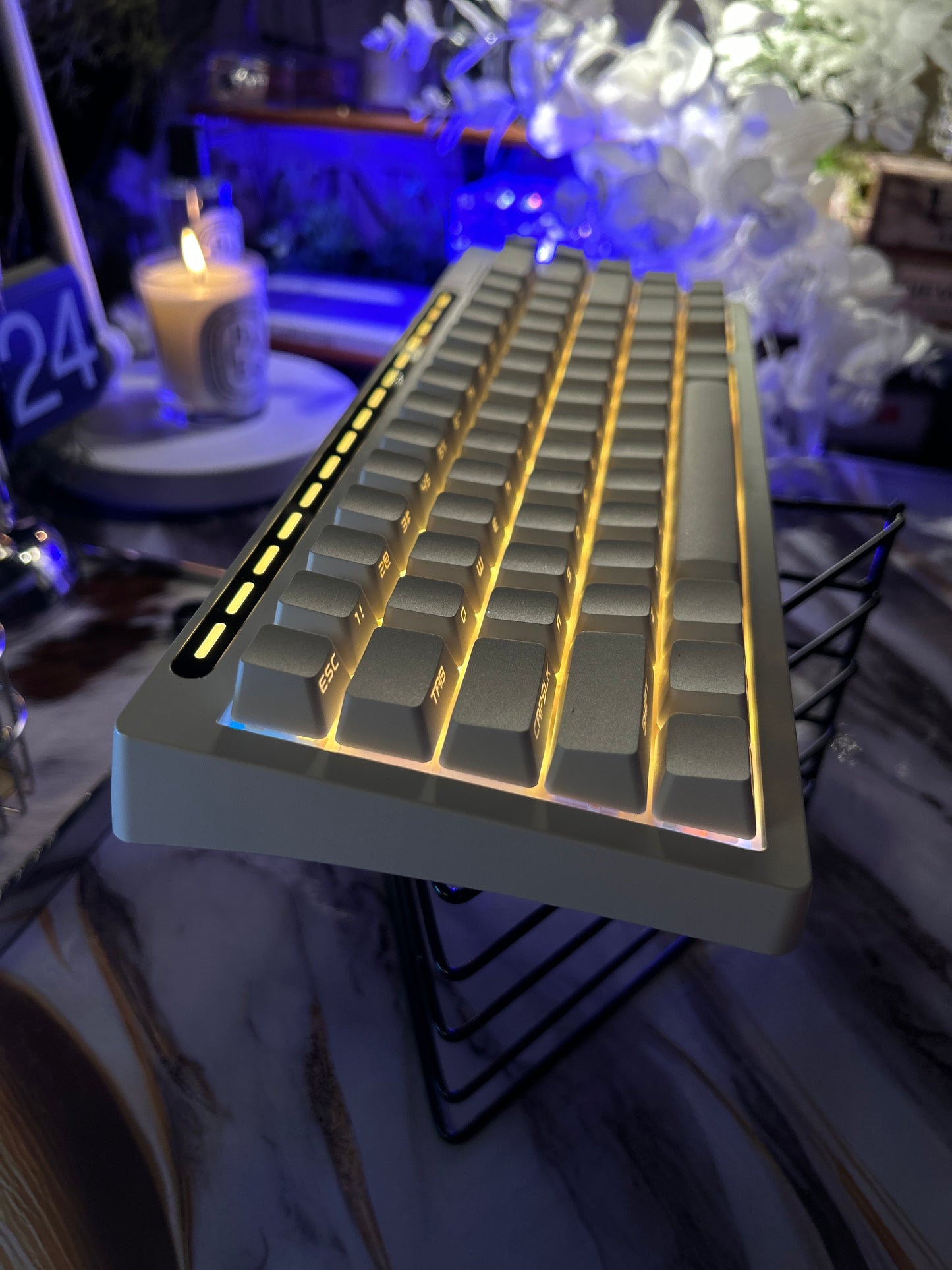 Unboxing Sample For Sale ONLY 1 Instock RECCAZR R66 Wireless Top Gaming Keyboard