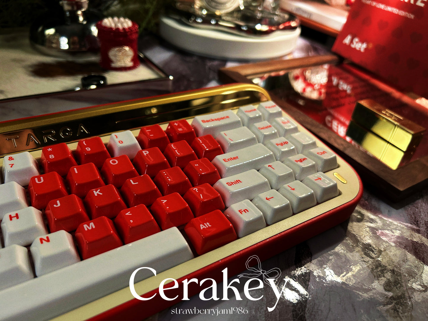ONLY 1 INSTOCK Prebuilt Aluminum Customized Mechanical Keyboard Red Targa65 Cerakey Valentine Heart Set