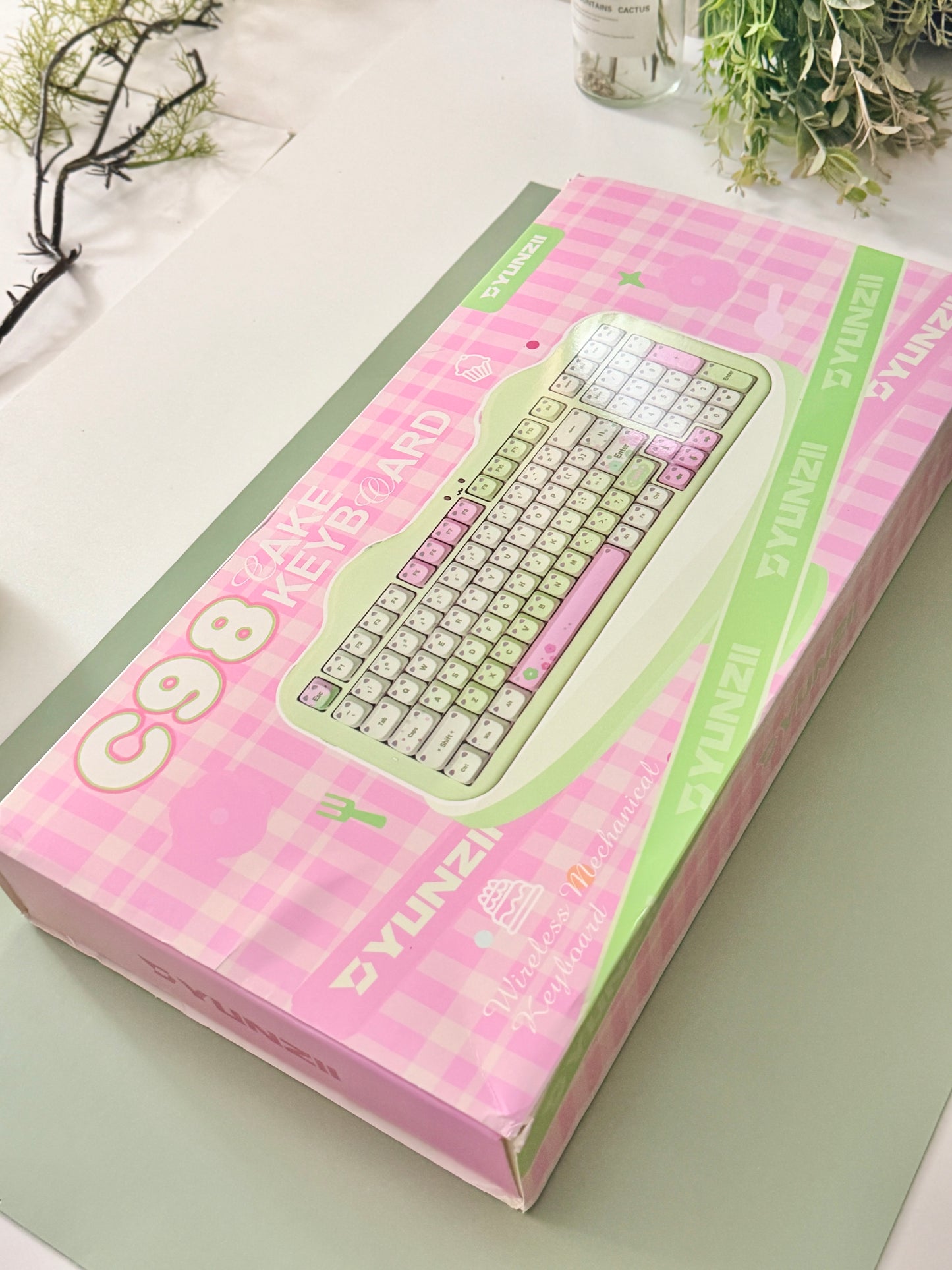 Unboxing Clearance ONLY 1 YUNZII C98 MAO Cake Kitten Wireless Mechanical Keyboard (preorder Green)