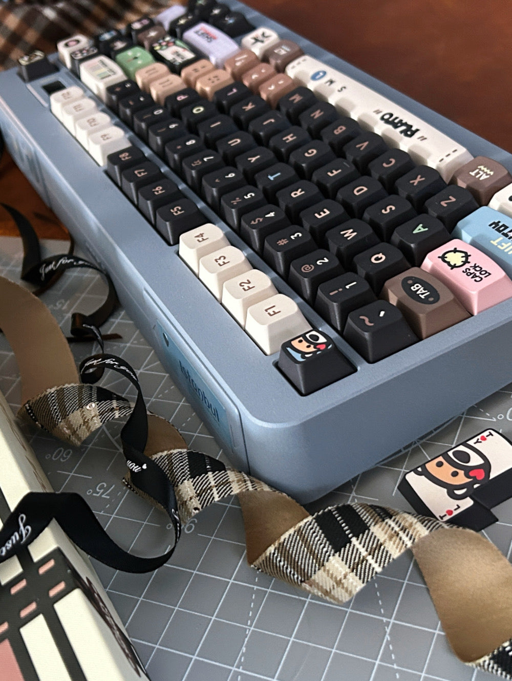 ONLY 1 Instock Prebuilt Aluminum Customized Mechanical Keyboard Matrix Meta75 Istanbul Dirty Blue Set (With Switch & Keycaps)