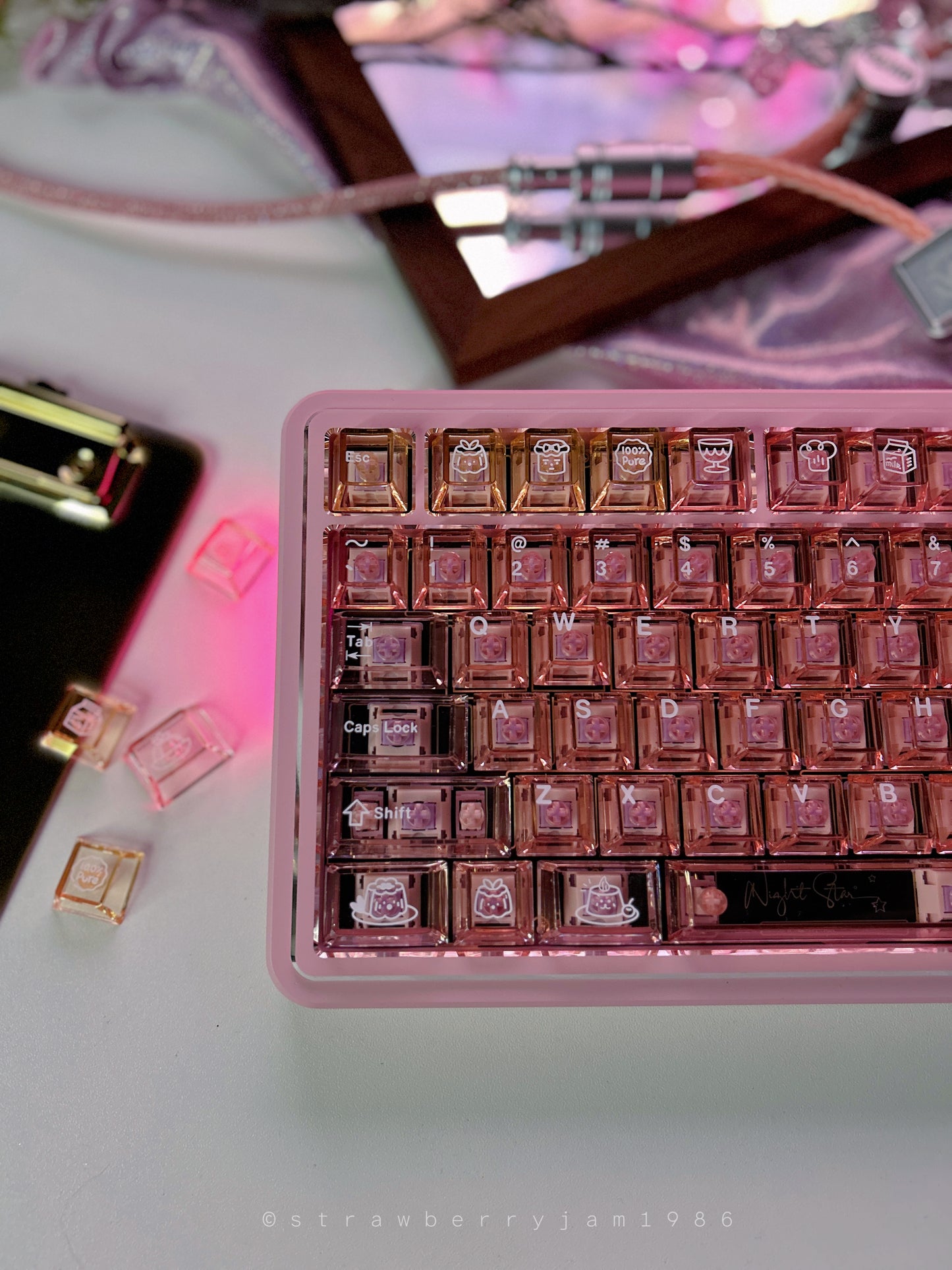 Prebuilt Aluminum Customized Mechanical Keyboard Polaris80 Pink Silver-Highlight With Orange Peach Transparent Keycap Set