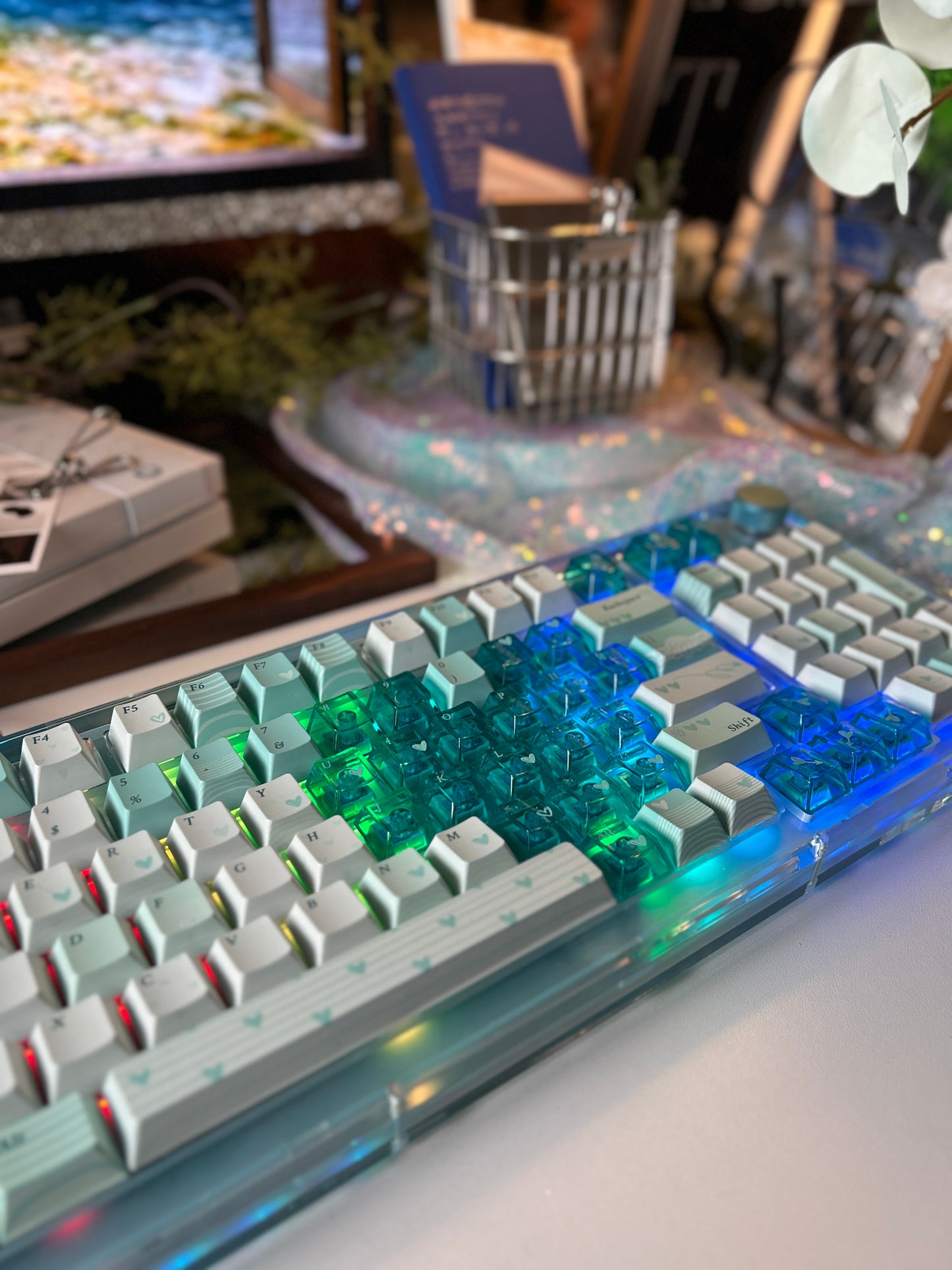 Preorder Prebuilt Mechanical Keyboard KiiBOOM Phantom98 With Tiffany Green Heart Keycap Set