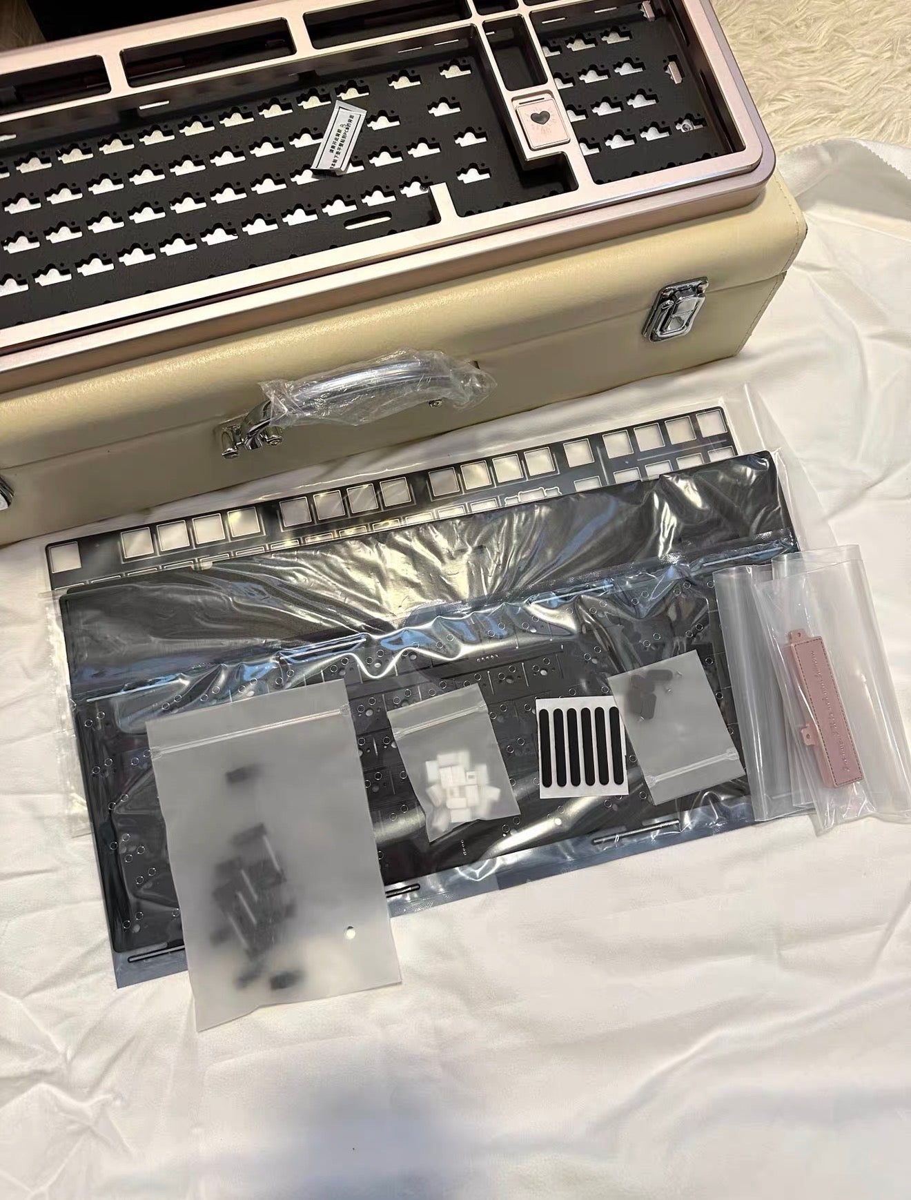 Preorder Prebuilt Aluminum Customized Mechanical Keyboard Rich98 Anodized Pink Gold Highlight Set