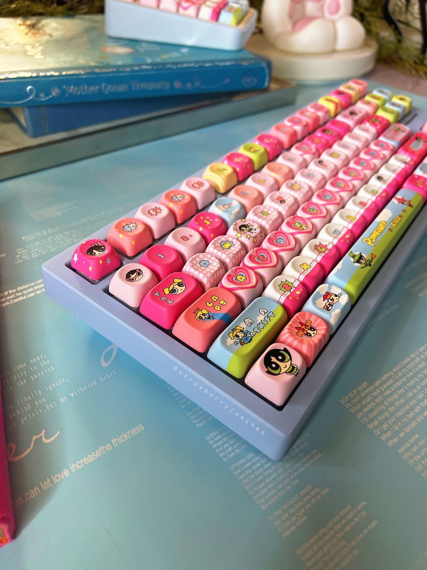 Preorder Prebuilt Aluminum Customized Mechanical Keyboard Galaxy80 Set With The Powerpuff Girl Keycap