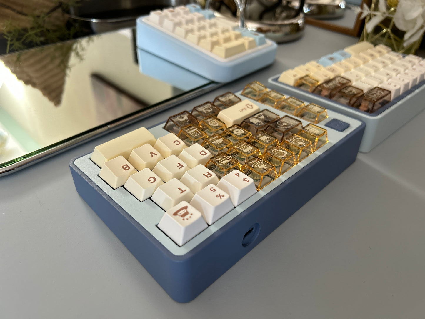 Preorder Prebuilt Aluminum Customized Mechanical Keyboard BLOCKboy split65 dark and light Blue set