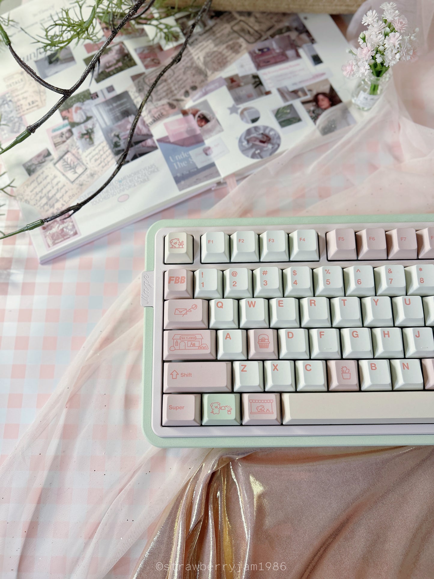 ONLY 1 INSTOCK Prebuilt Aluminum Customized Mechanical Keyboard Loveletter75 ➕ number padset
