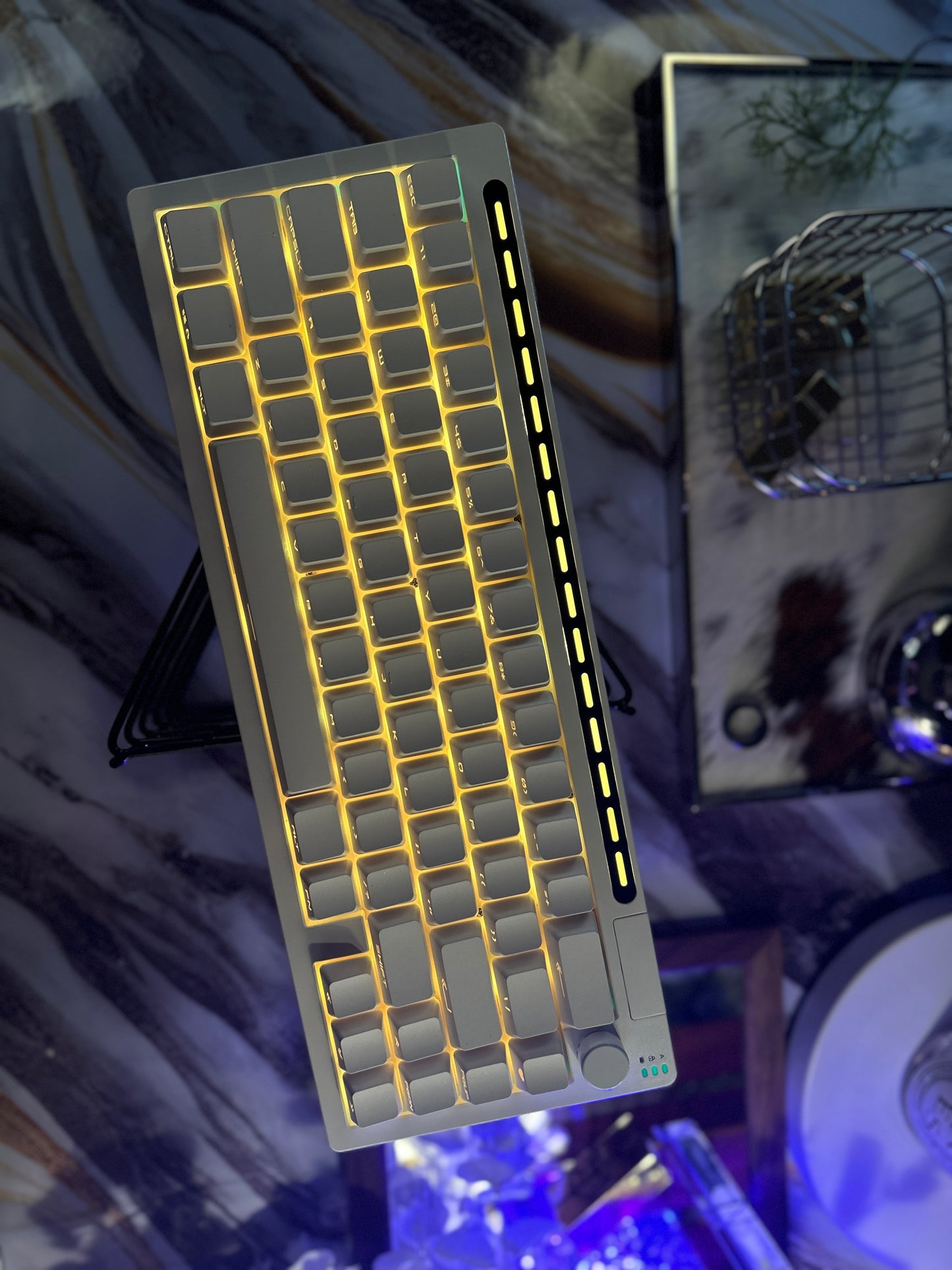 Unboxing Sample For Sale ONLY 1 Instock RECCAZR R66 Wireless Top Gaming Keyboard