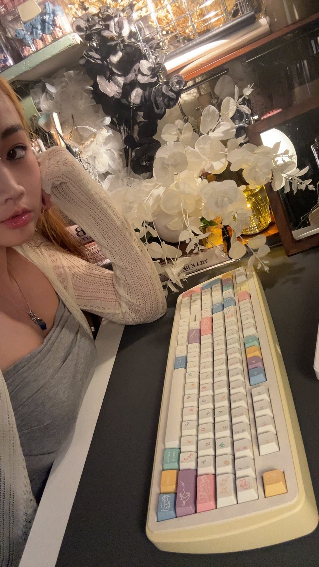 ONLY 1 INSTOCK Prebuilt Aluminum Customized Mechanical Keyboard Dino98 Cream Yellow Sleep Walking Set