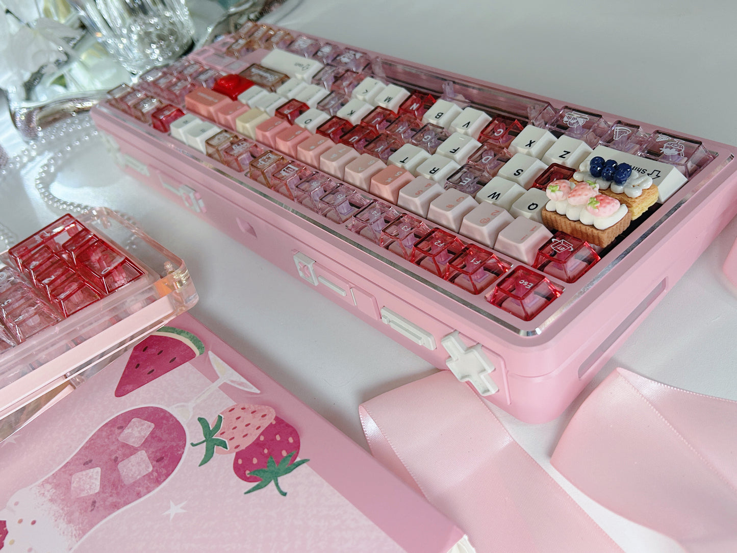 ONLY 1 Instock Prebuilt Aluminum Customized Mechanical Keyboard Polaris80 Pink (notincluding the KiiBOOM number pad/lace strip/artisan keys)