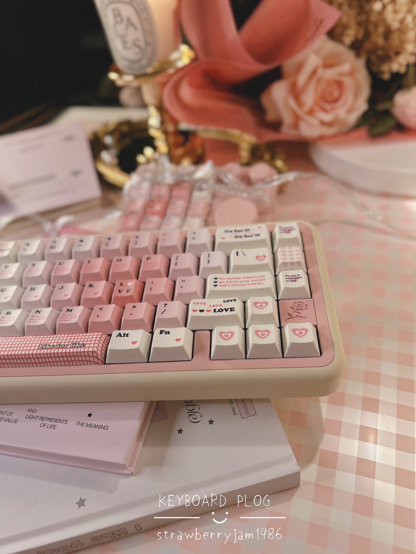 ONLY 1 INSTOCK Prebuilt Aluminum Customized Mechanical Keyboard ROSE65 Creamy Pink(not including the number pad)