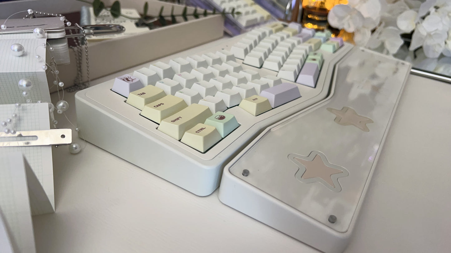 Prebuilt Aluminum Customized Mechanical Keyboard Staralice Ergonomic Cream White Set With Wristrest(not including number pad)