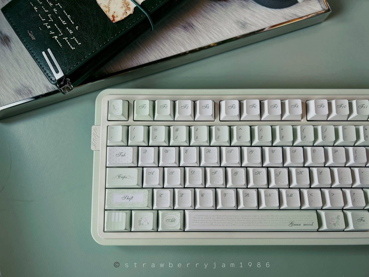 PREORDER Prebuilt Aluminum Customized Mechanical Keyboard LOVELETTER75 + blockboy bow pad set (not including wristrest)