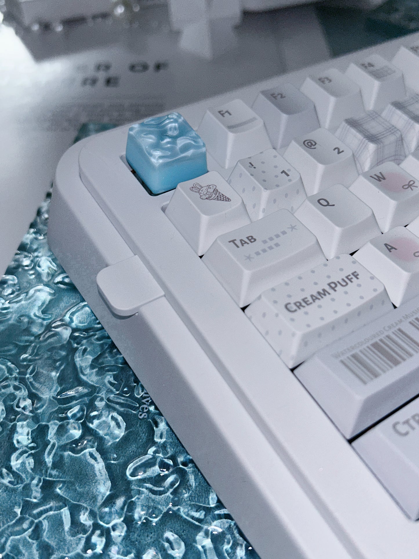 Preorder Prebuilt Aluminum Customized Mechanical Keyboard Soap75 White creamy thocky set