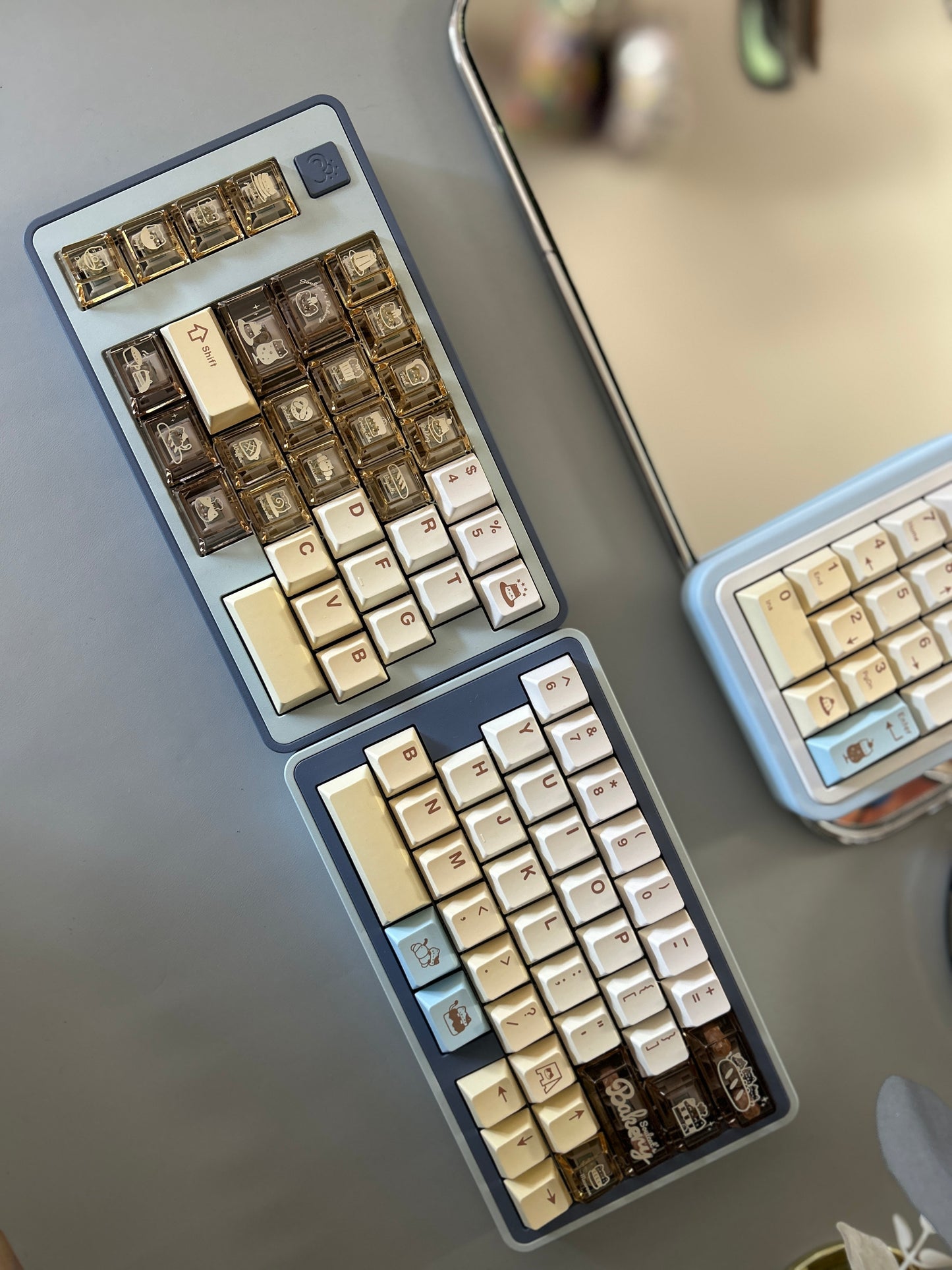 Preorder Prebuilt Aluminum Customized Mechanical Keyboard BLOCKboy split65 dark and light Blue set