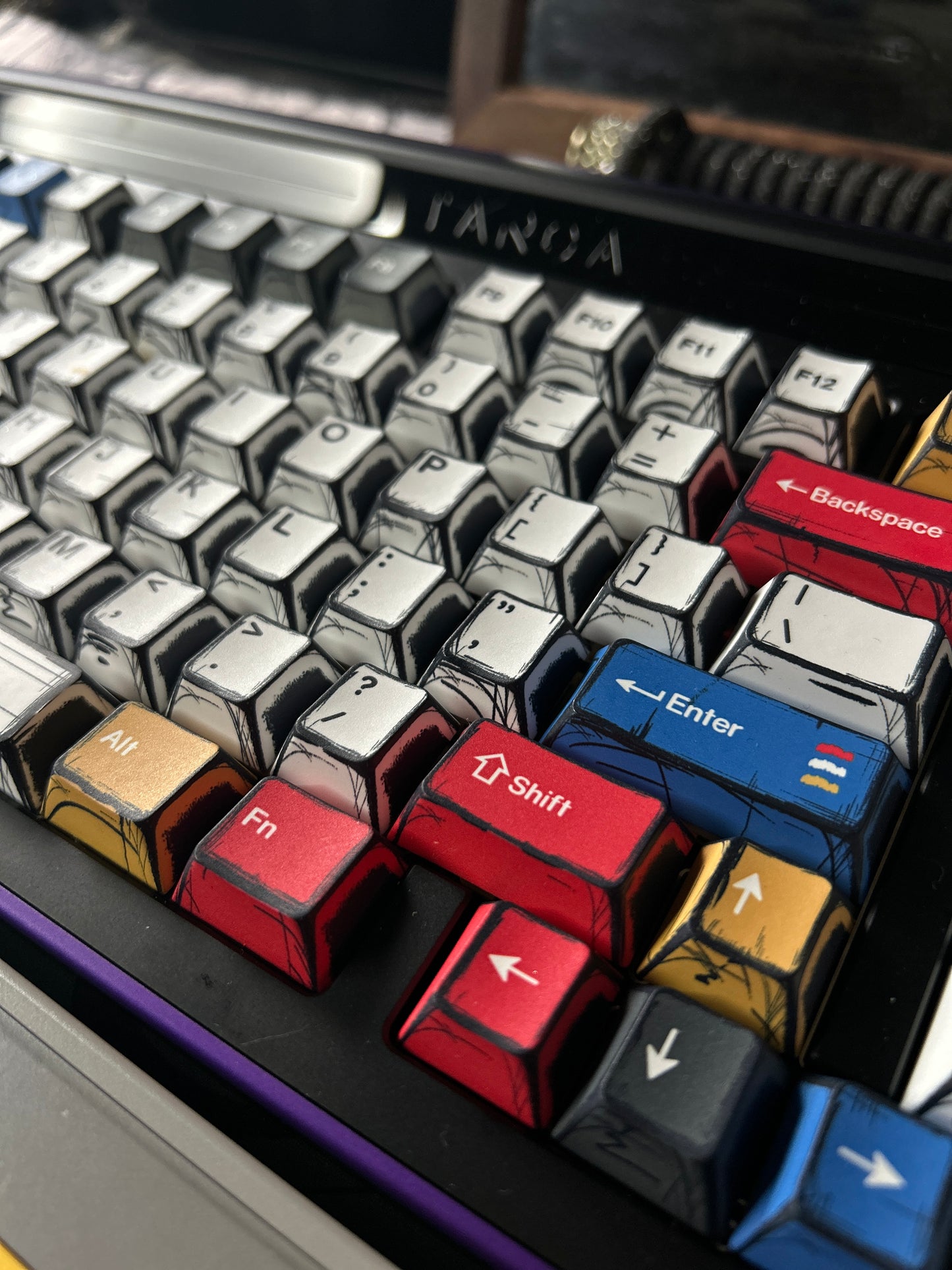 Preorder Prebuilt Aluminum Customized Mechanical Keyboard TARGA98 Purple Black Anodized Keyboard(not including Wristrest)