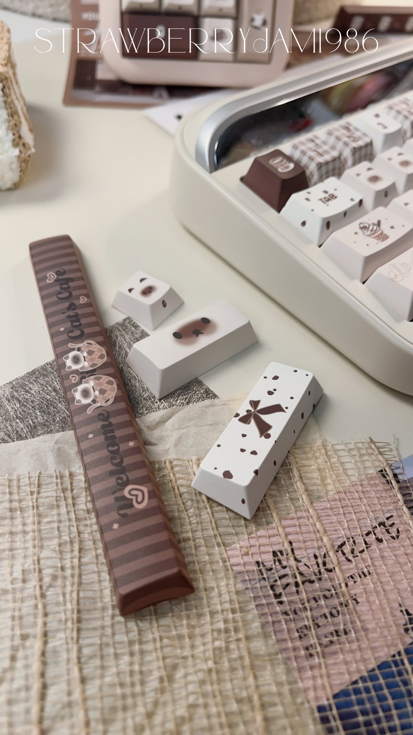 「Preorder」Prebuilt Targa65 Cream Beige Aluminum Customized Mechanical Keyboard With Cat Coffee Keycap