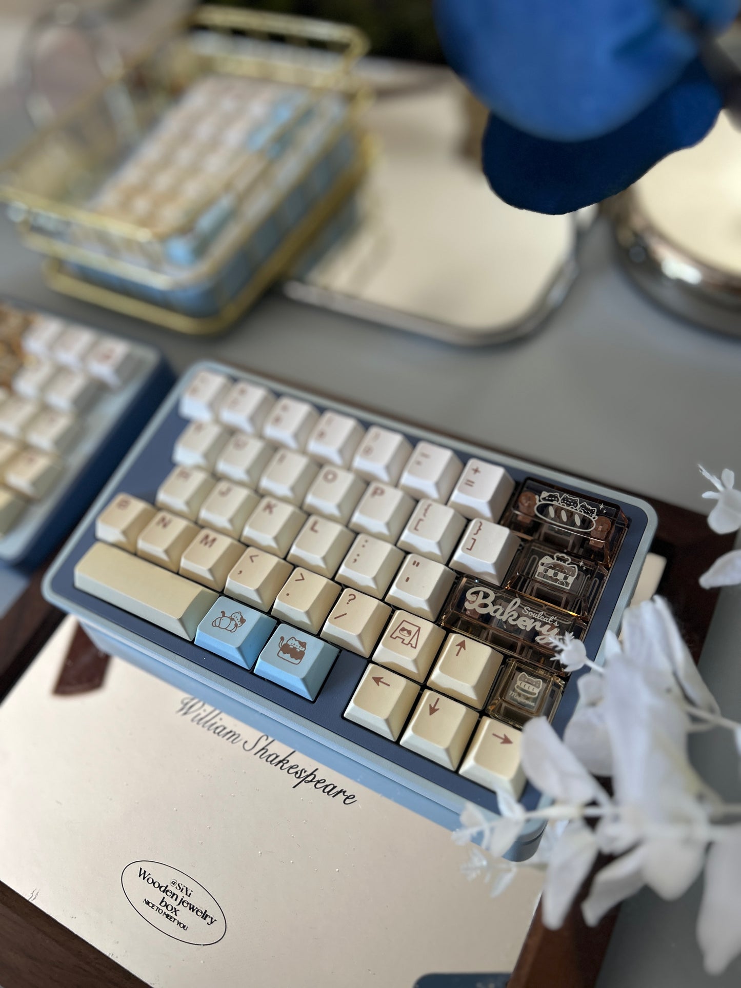 Preorder Prebuilt Aluminum Customized Mechanical Keyboard BLOCKboy split65 dark and light Blue set