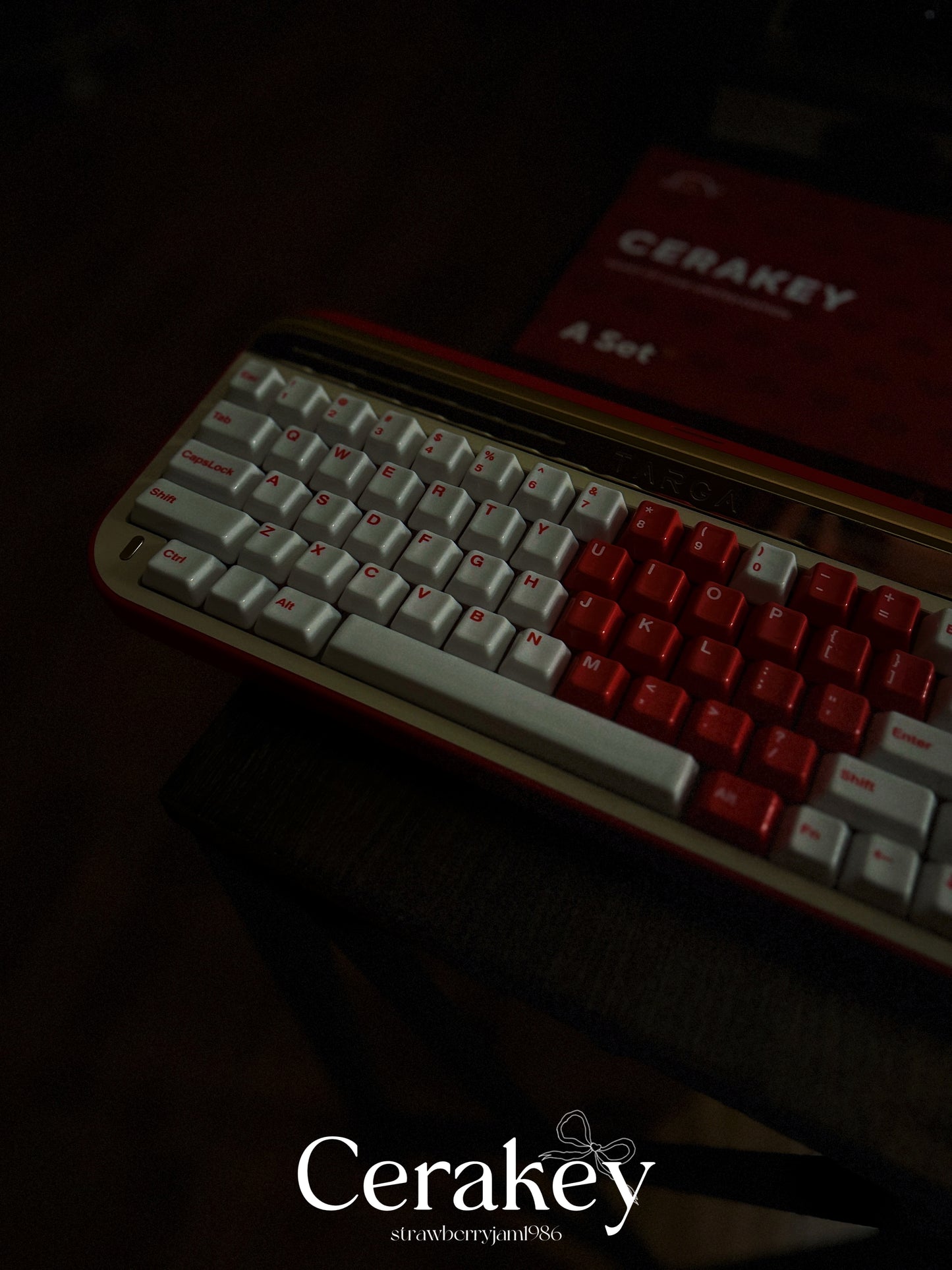 ONLY 1 INSTOCK Prebuilt Aluminum Customized Mechanical Keyboard Red Targa65 Cerakey Valentine Heart Set