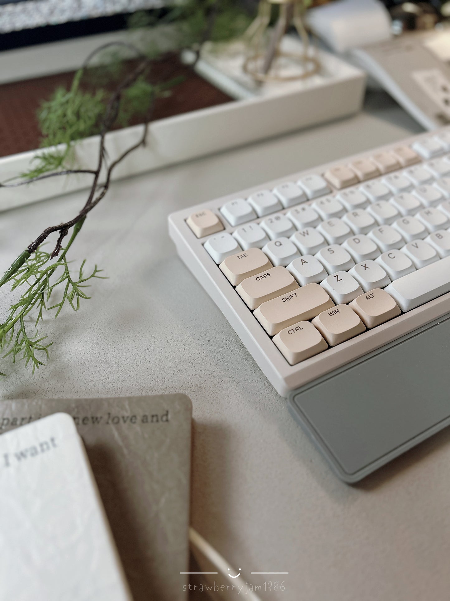Unboxing Clearance ONLY 1 Instock Chilkey ND75 LP Wireless Gaming Keyboard with LCD Screen Silver Beige