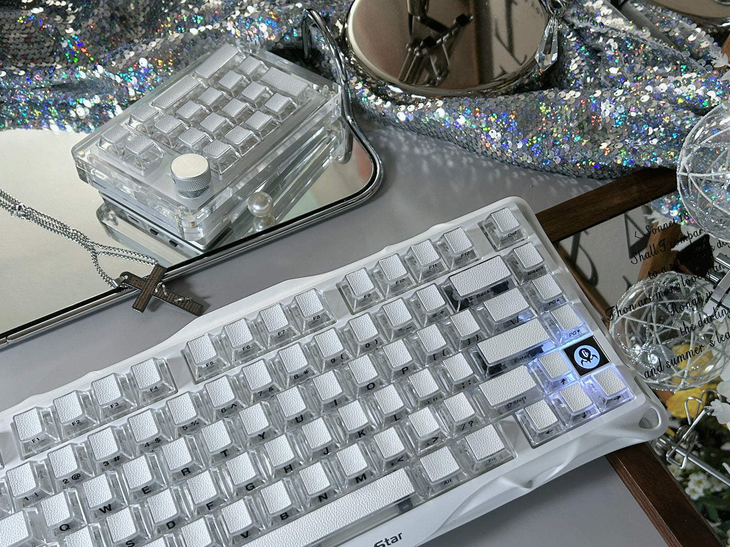 Unboxing Sample For Sales ONLY 1 Instock Prebuilt Aluminum Customized Mechanical Keyboard Gravastar MERCURY K1 lite white with leather-top special Keycaps