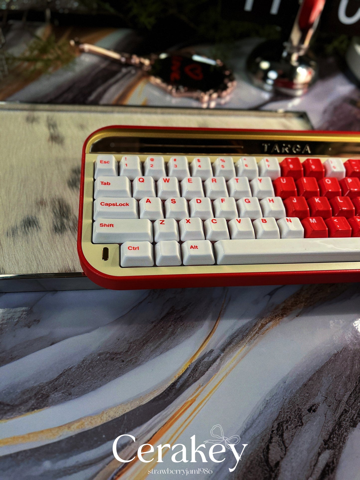 ONLY 1 INSTOCK Prebuilt Aluminum Customized Mechanical Keyboard Red Targa65 Cerakey Valentine Heart Set