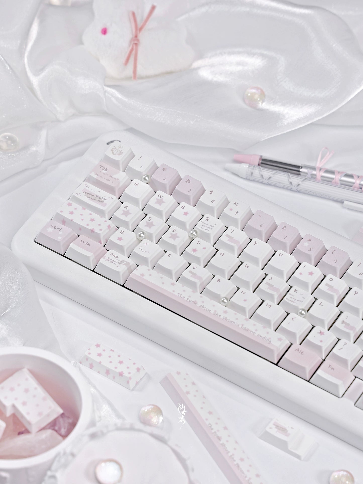 #0166 Whisper Soft Pink White Keycap Set Cherry Profile Designed By Bluebird (not Includding Keyboard)