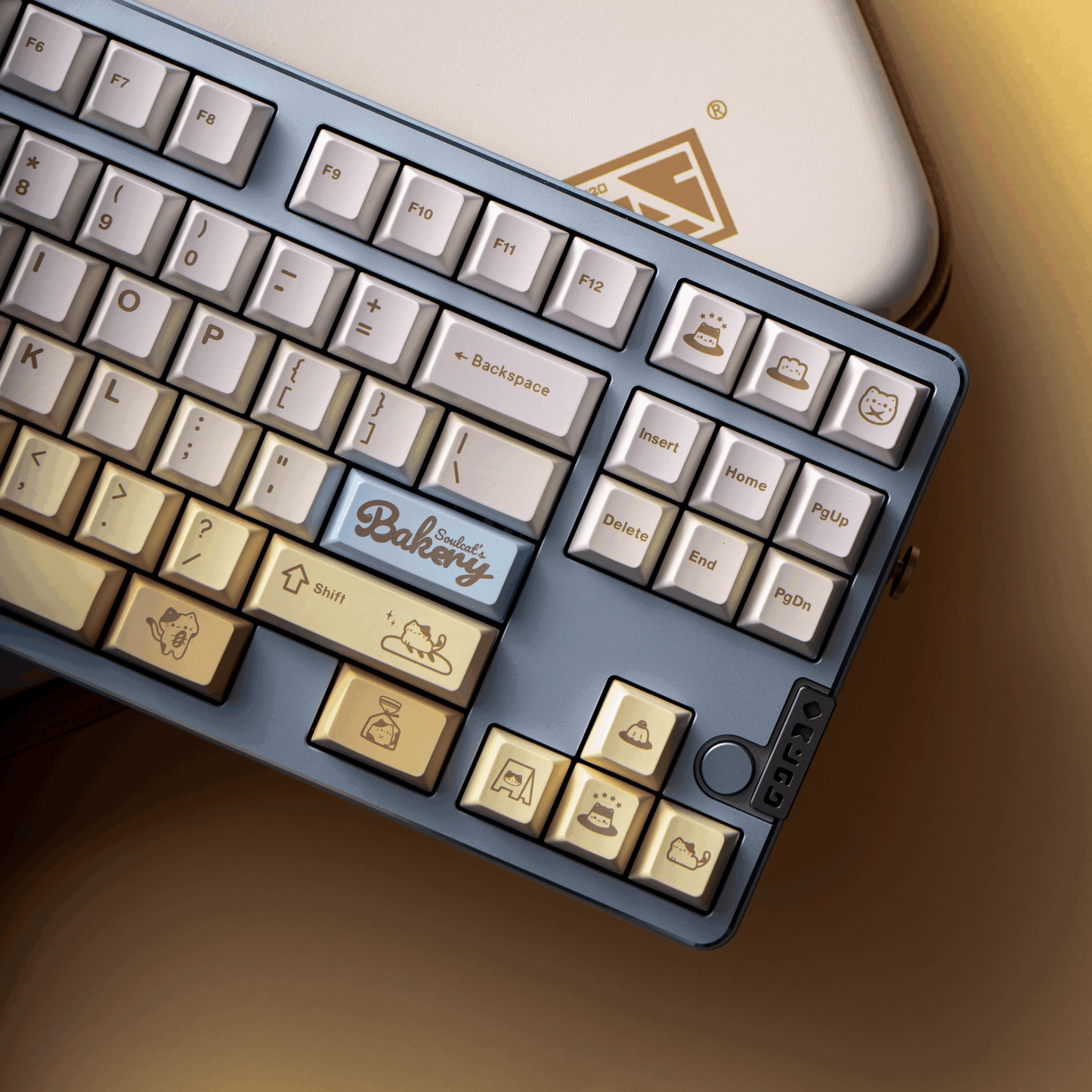 #0212 Light Yellow Pale Blue Baked Meow Cat Keycap Designed By SOULCAT (not including keyboard)