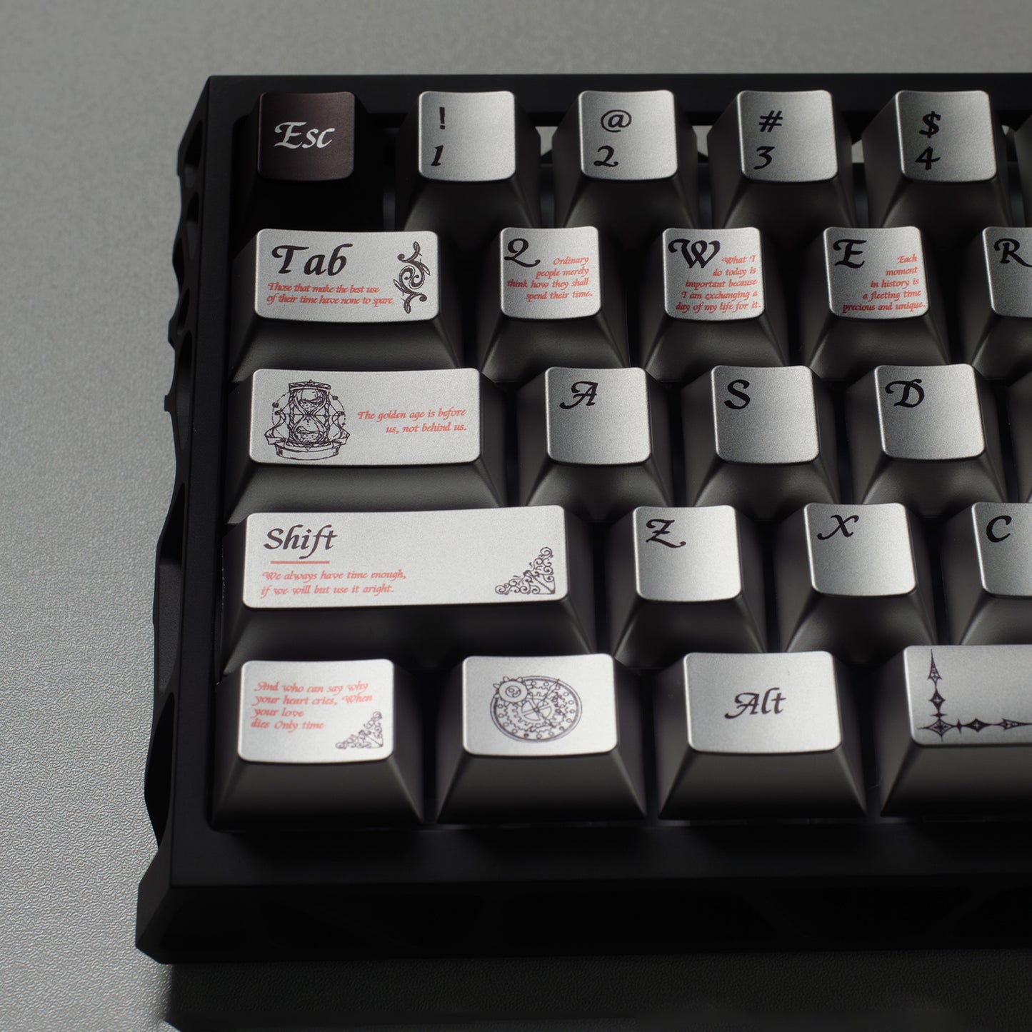 #0177 Time Silver Metallic Keycap Cherry Profile Designed By Womier (The surface of the keycaps is coated with a composite metallic finish; they are not made of solid metal.)