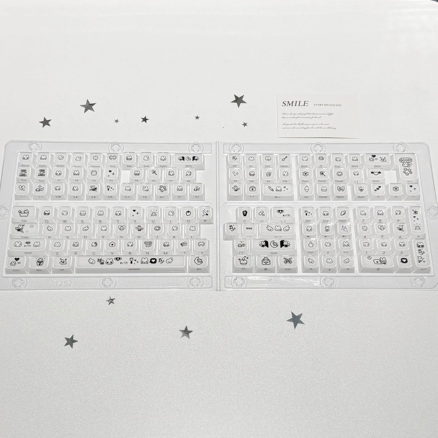 #0290 Black and White Pixel Rabbit Jelly Keycap CBSA Profile(not including keyboard)