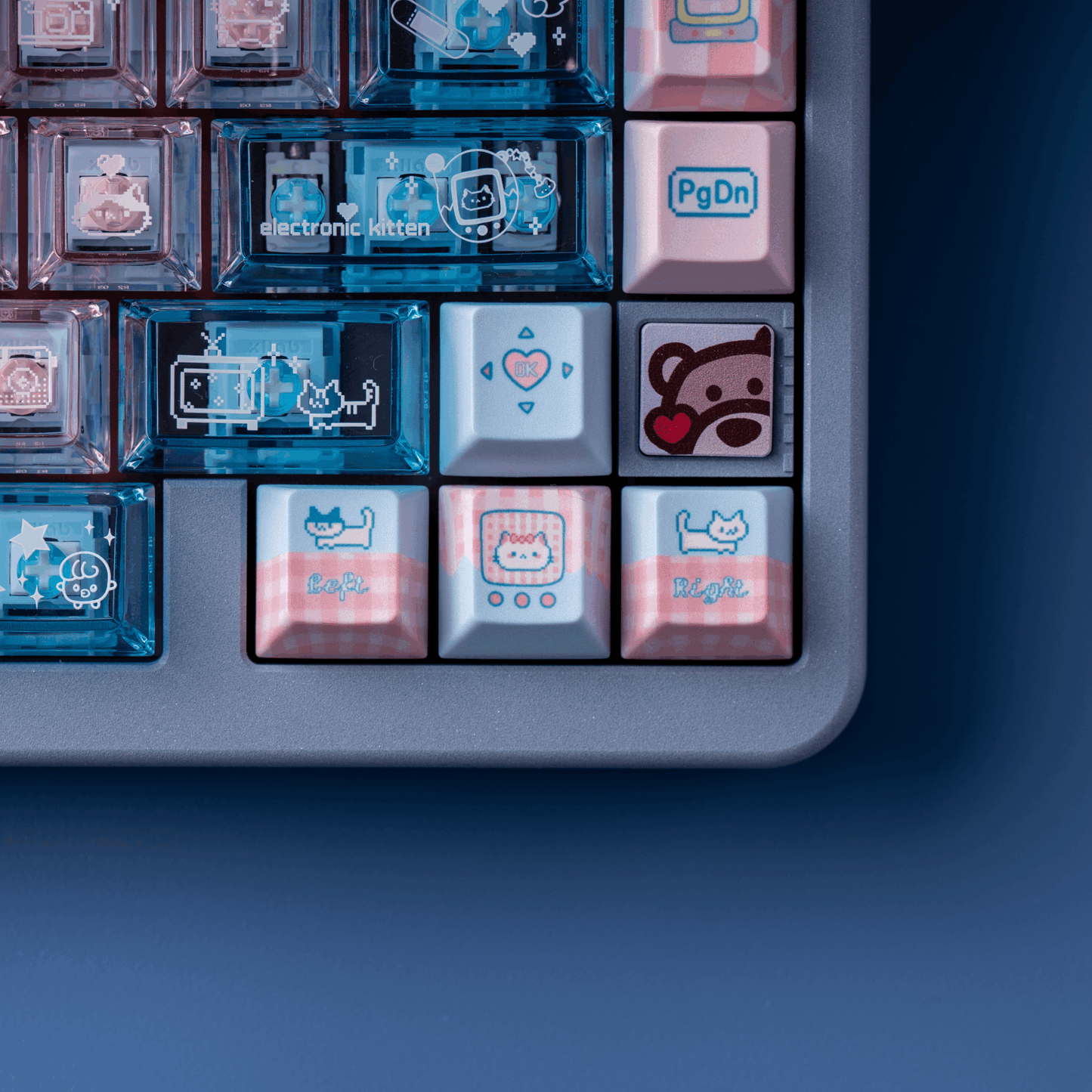 #0153 Electronic Pet Meow Cream Pale Pink Blue Cute Keycap Cherry Profile PBT + PC Transparent Light Transmission Designed By SOULCAT (ONLY KEYCAPS)