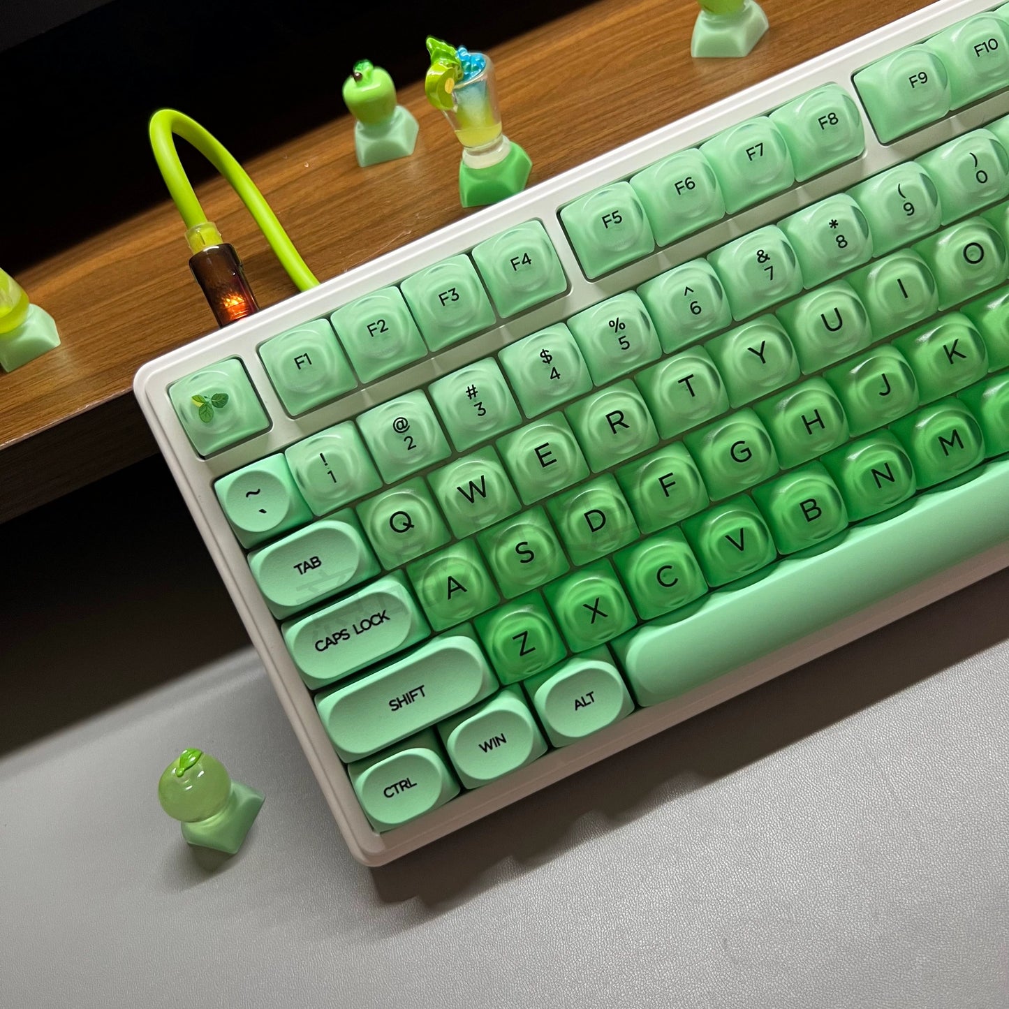 #0205 Lime Jelly Cute Round Keycap for 61/68/75/87/98/108 (not including keyboard)