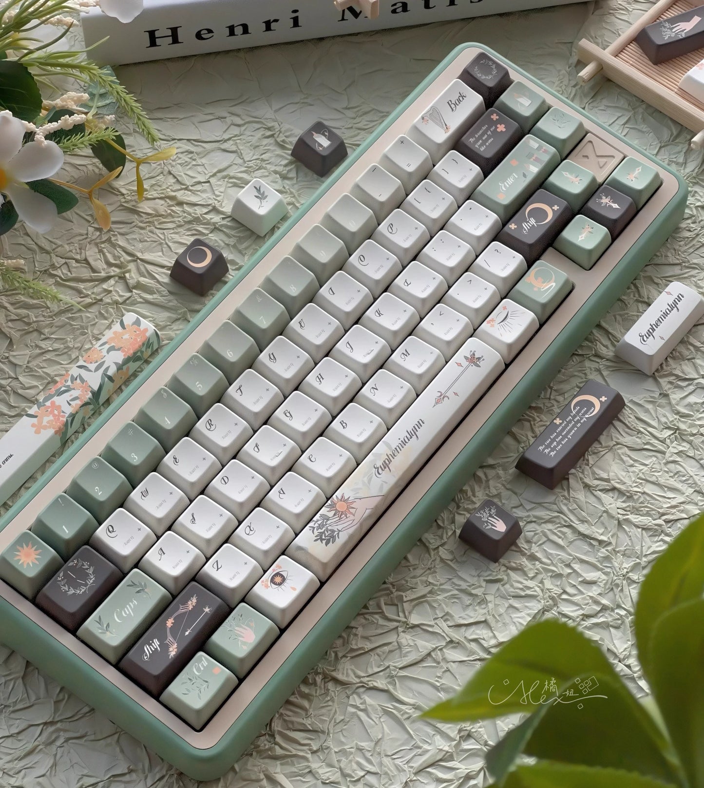 144 Laurel Muse Graceful Elegant Green Brown Keycaps 147-keys