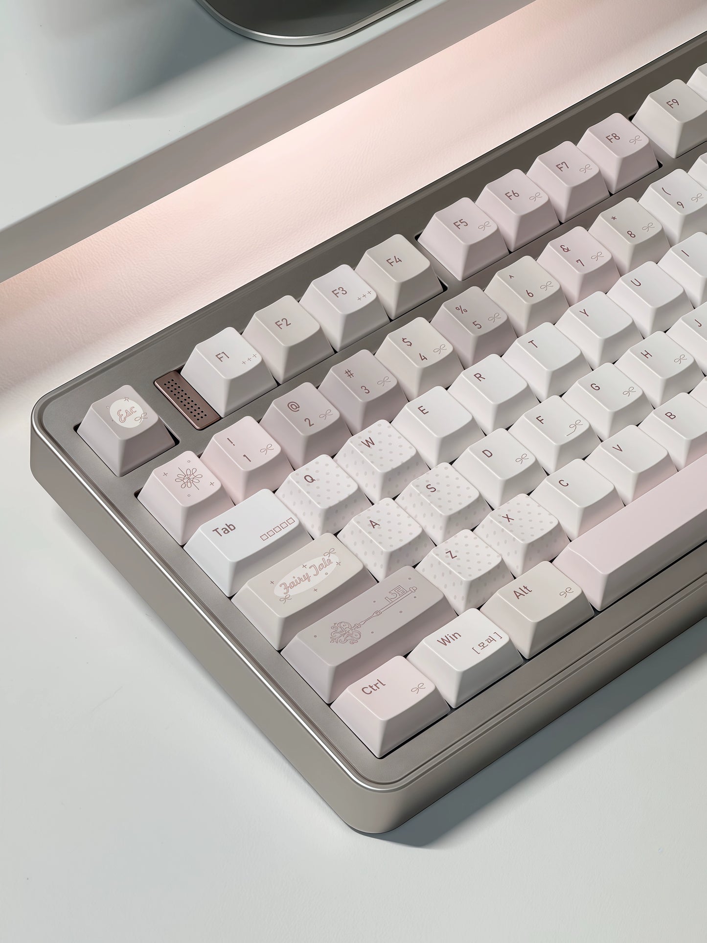 #0235 Chestnut Roll Cute Pale Pink Brown Keycap Cherry Profile Designed By DokiLab(not including keyboard)