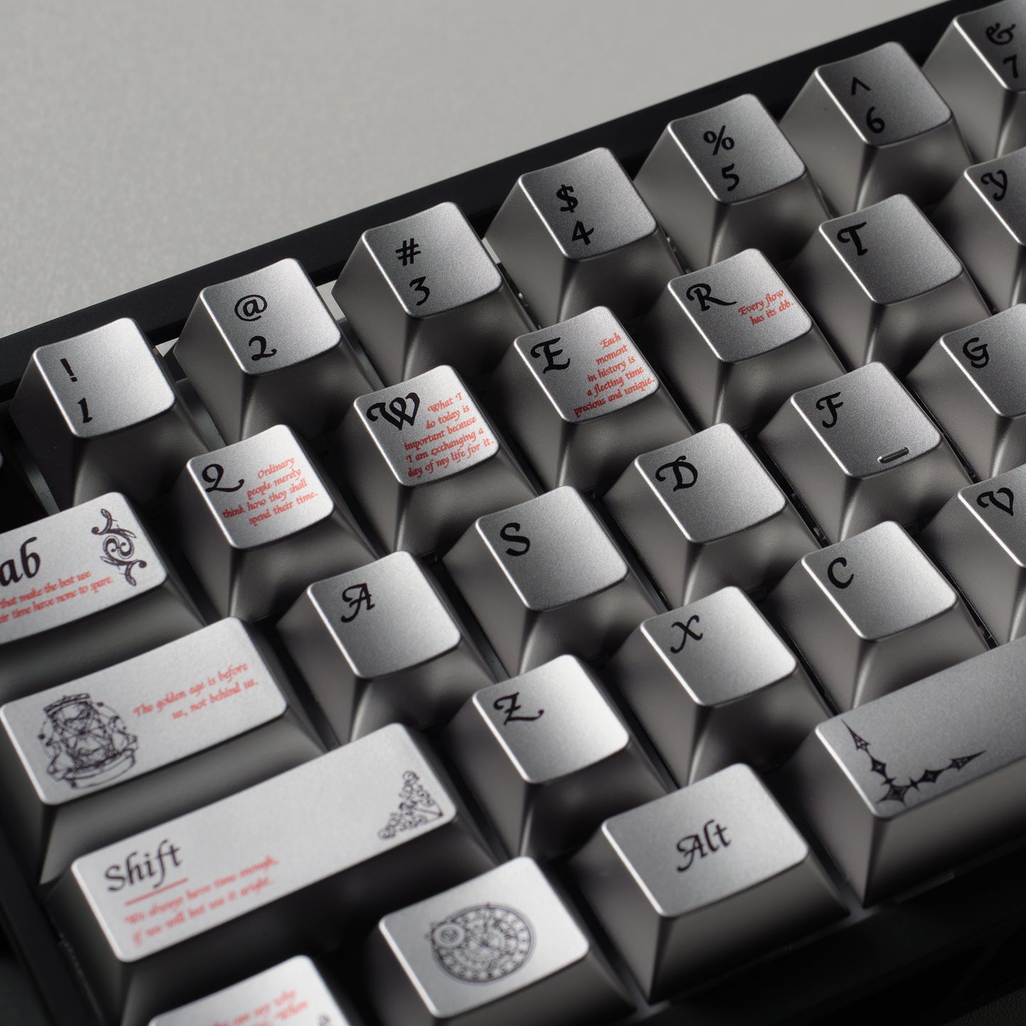#0177 Time Silver Metallic Keycap Cherry Profile Designed By Womier (The surface of the keycaps is coated with a composite metallic finish; they are not made of solid metal.)