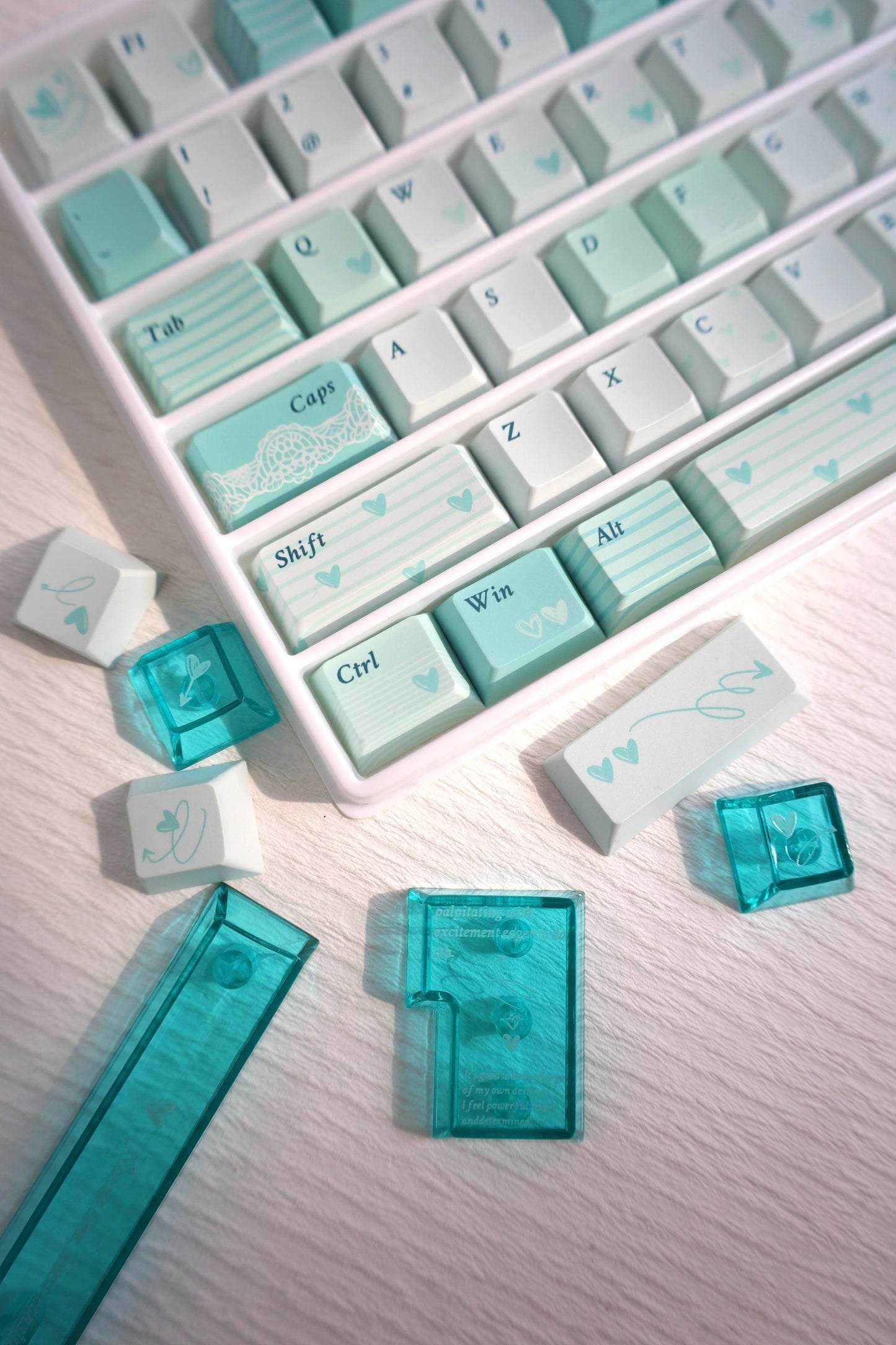 #0170 Peacock Green Tiffany Blue Keycap Heart Skipped A Beat Designed By Dorakey