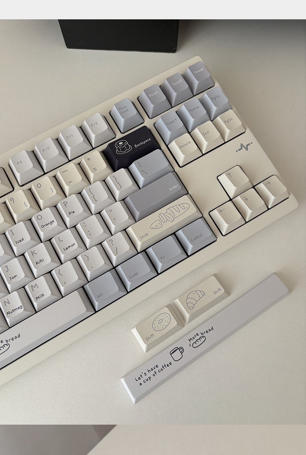 #0181 Bakery Diary Light Blue Pastel Yellow Keycap (not Including Keyboard)
