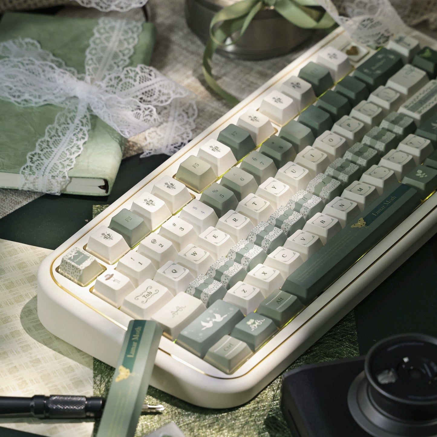 #0208 Florence Jade Green Lace Keycap Cherry Profile Designed By Sinkbox (not Including Keyboard)