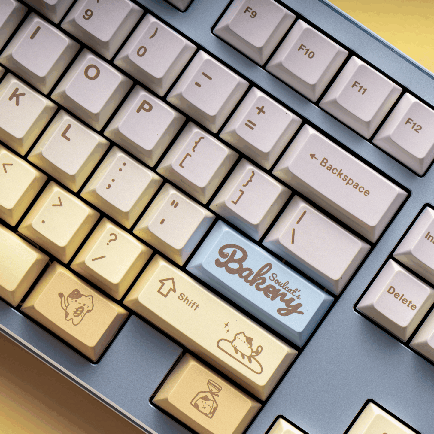 #0212 Light Yellow Pale Blue Baked Meow Cat Keycap Designed By SOULCAT (not including keyboard)